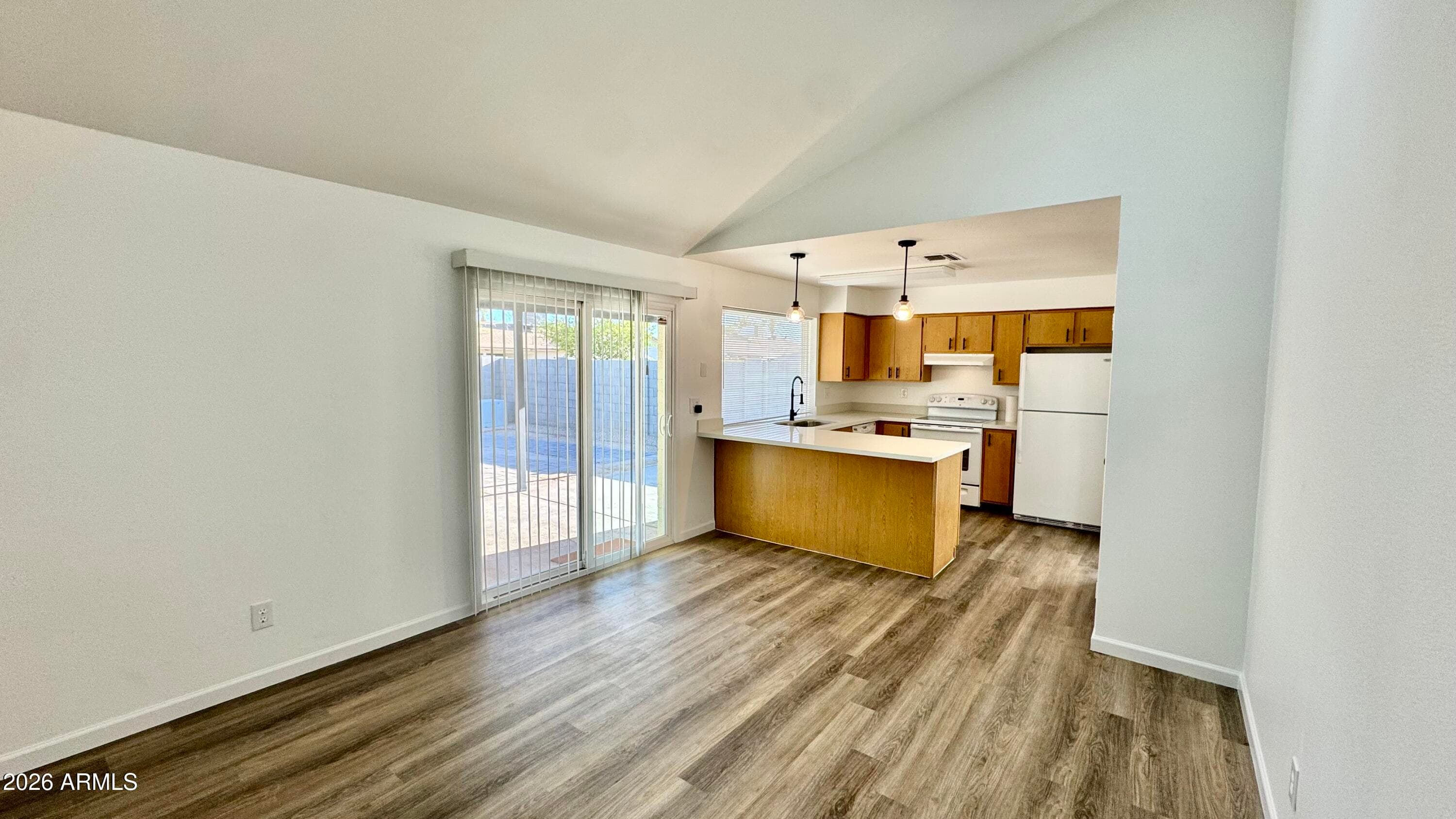 5635 W BROWN Street, Glendale, AZ 85302 — photo 4 of 14