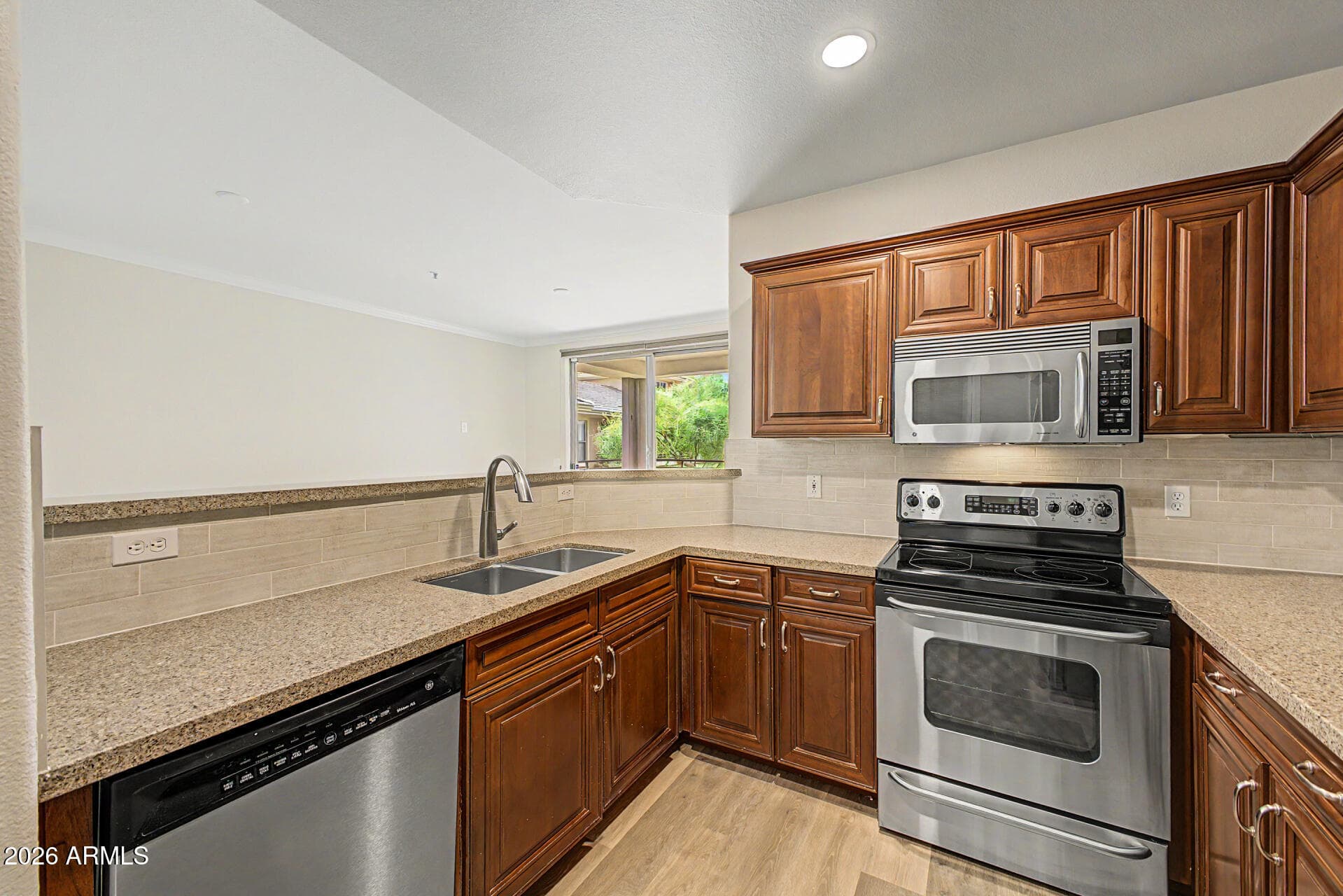 20100 N 78th Place 2210, Scottsdale, AZ 85255 — photo 8 of 32