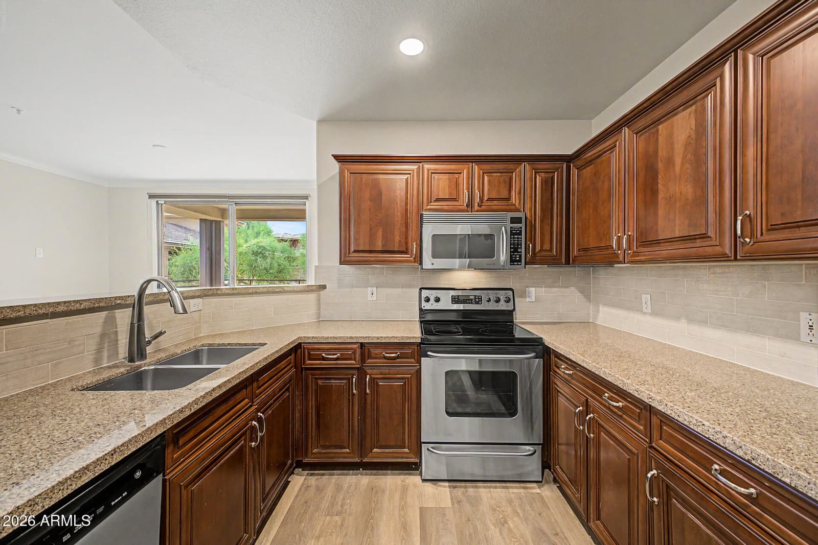 20100 N 78th Place 2210, Scottsdale, AZ 85255 — photo 9 of 32