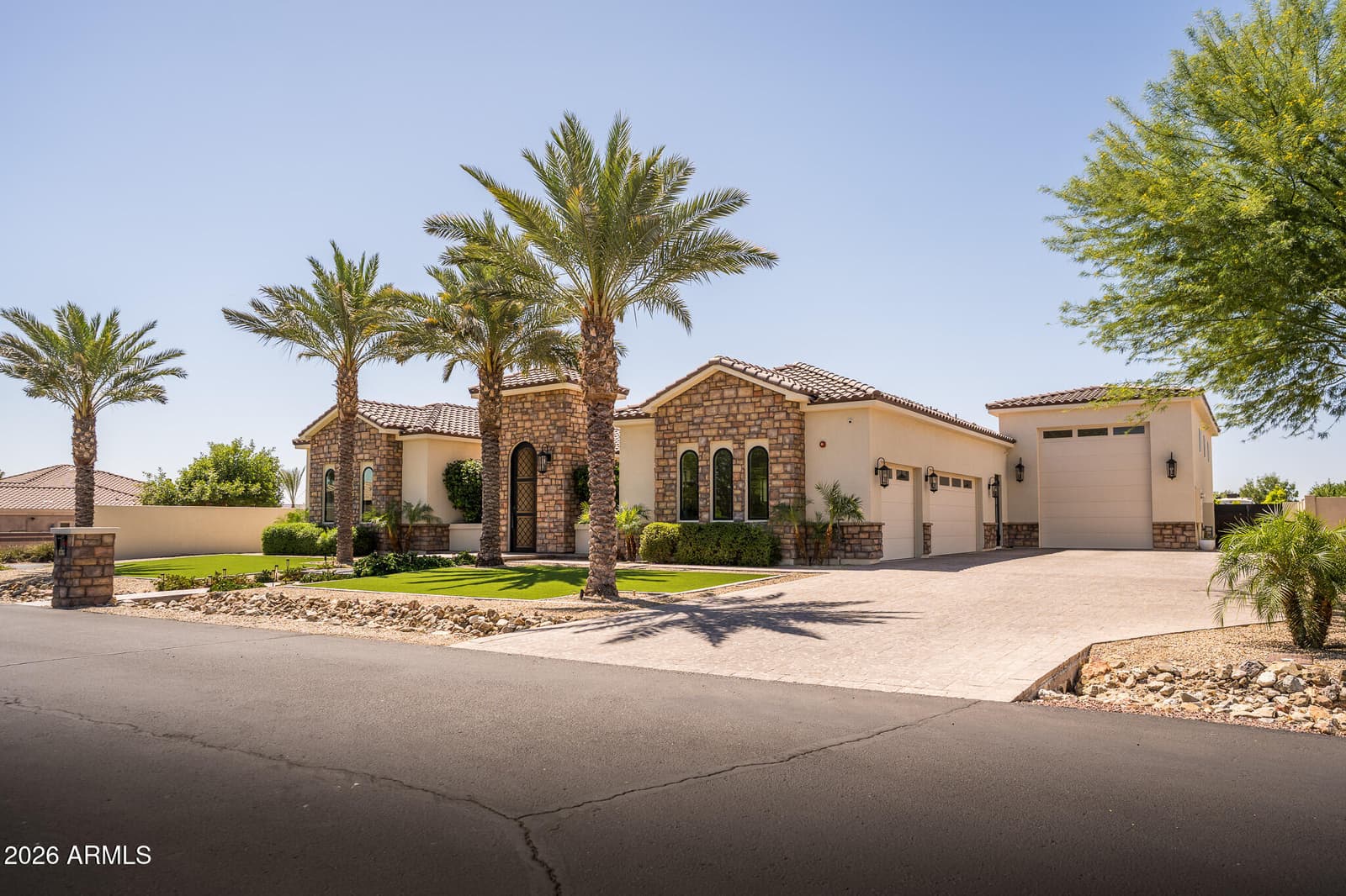 18203 W SOLANO Court, Litchfield Park, AZ 85340 — photo 6 of 35