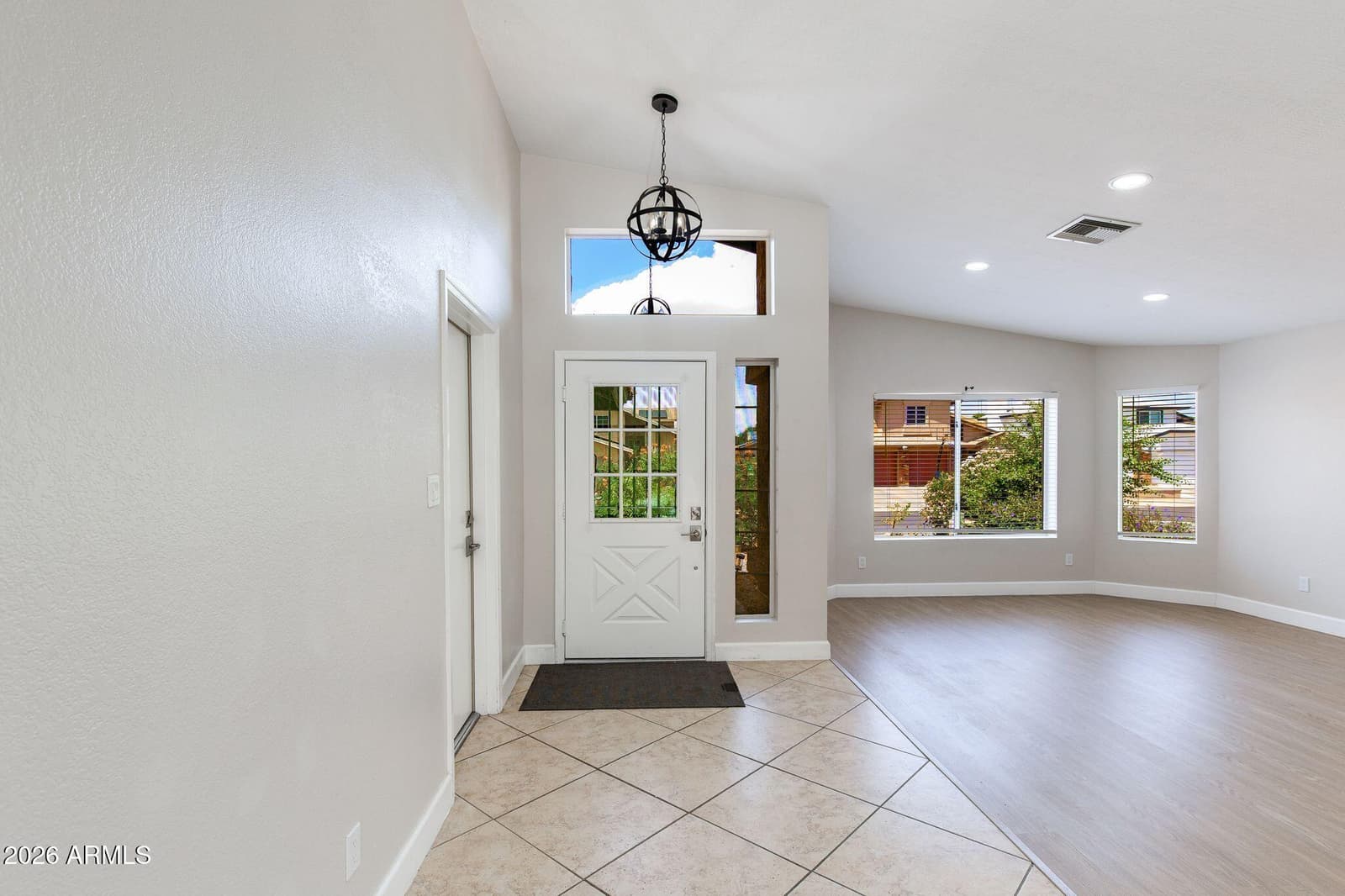 4041 W Avenida Del Sol Avenue, Glendale, AZ 85310 — photo 4 of 51