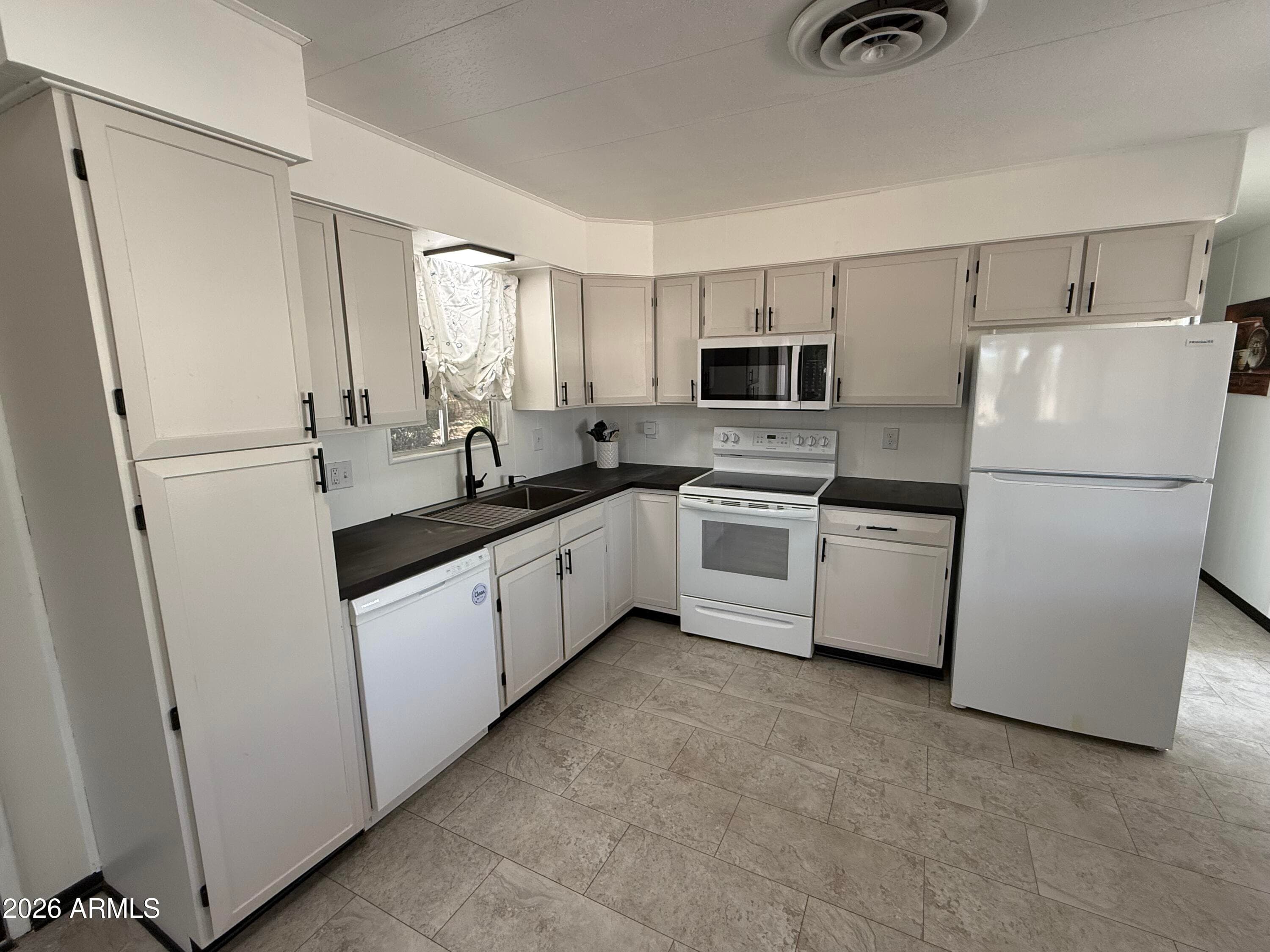 3602 N MONTANA Avenue, Florence, AZ 85132 — photo 3 of 27