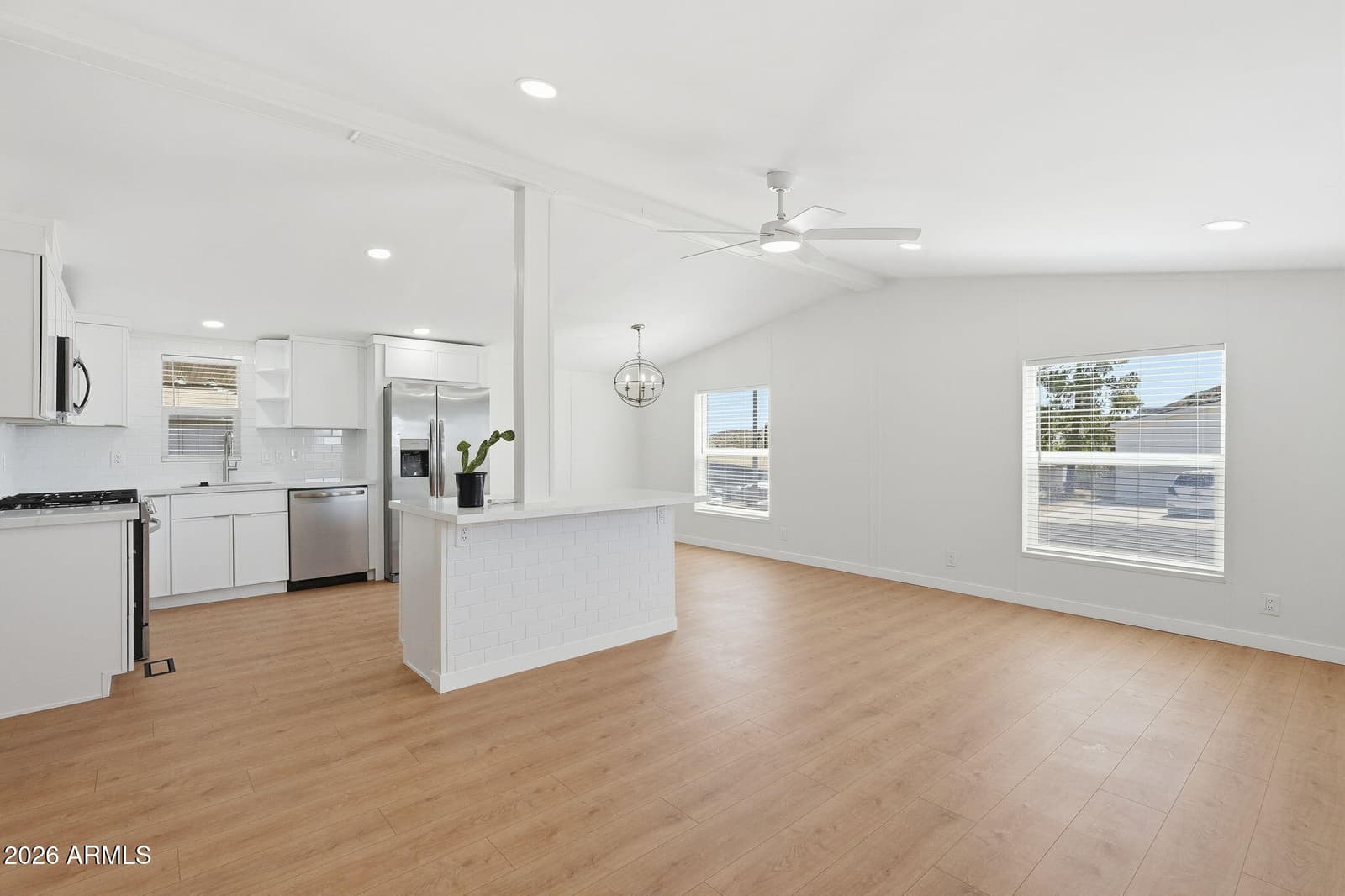 13234 N 19TH Street, Phoenix, AZ 85022 — photo 3 of 34