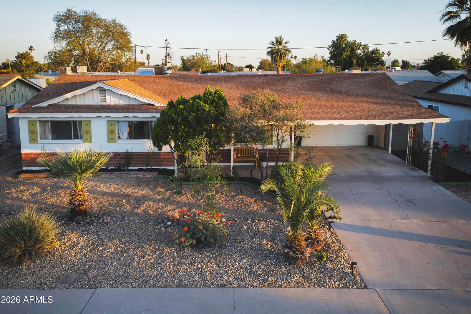 3307 W SHAW BUTTE Drive, Phoenix, AZ 85029 — photo 2 of 65