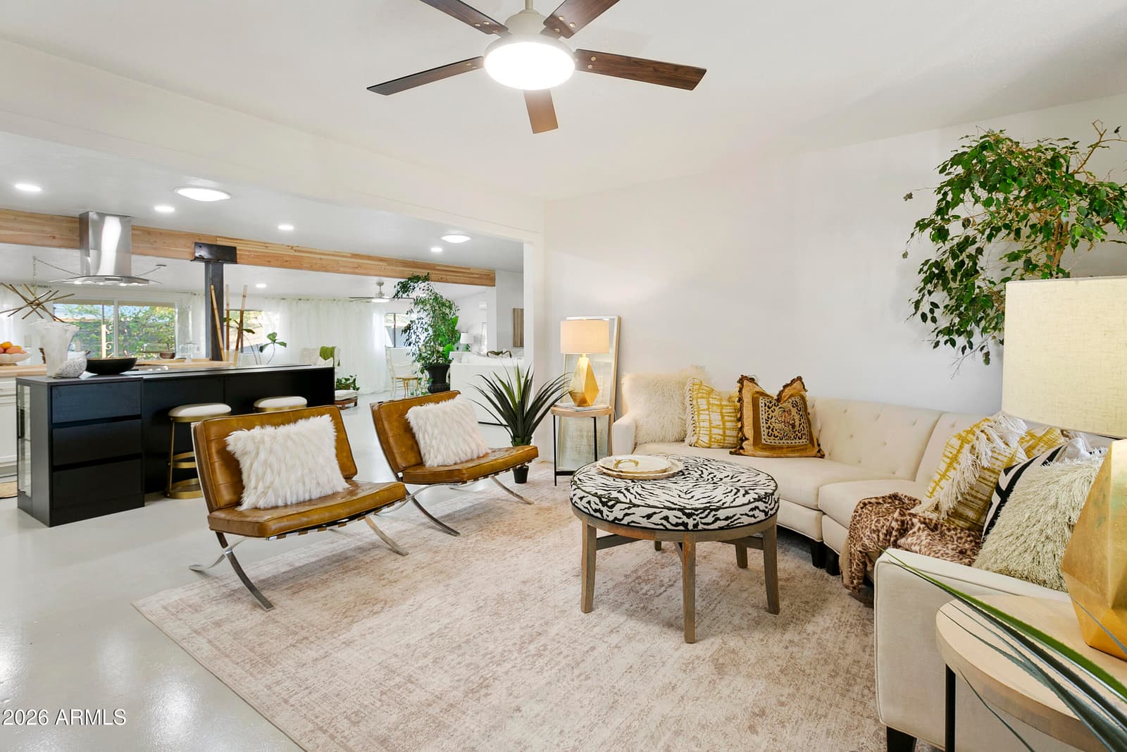 3307 W SHAW BUTTE Drive, Phoenix, AZ 85029 — photo 7 of 65