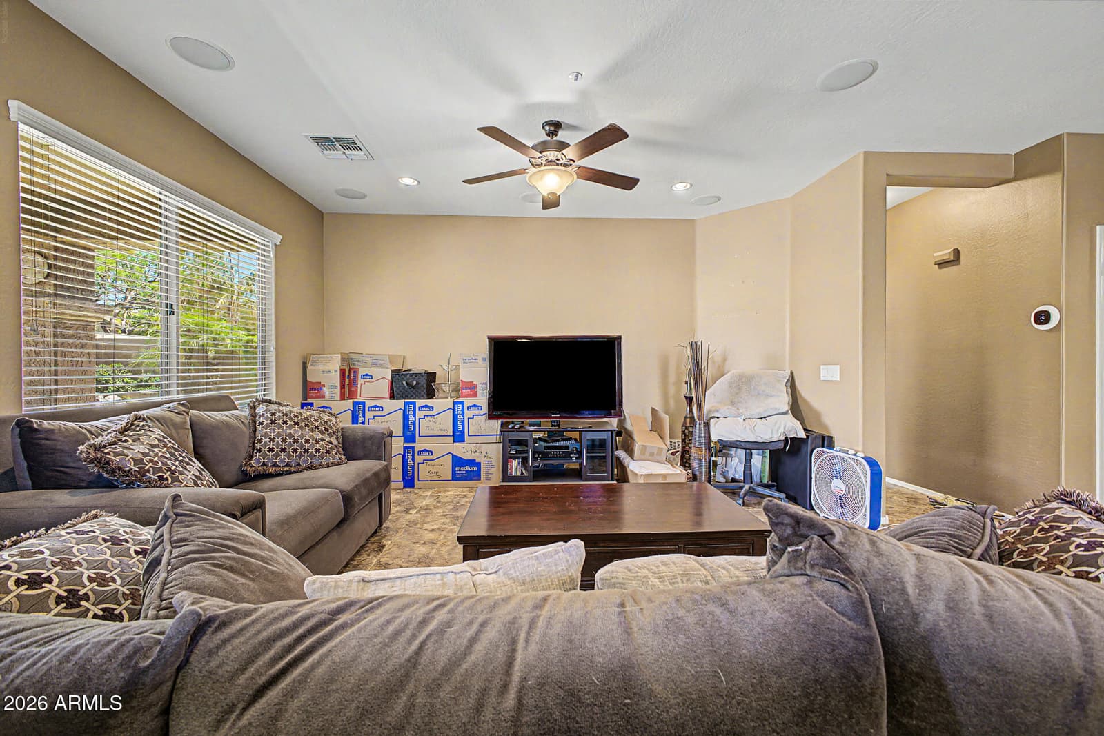 7171 S SINOVA Court, Gilbert, AZ 85298 — photo 4 of 28
