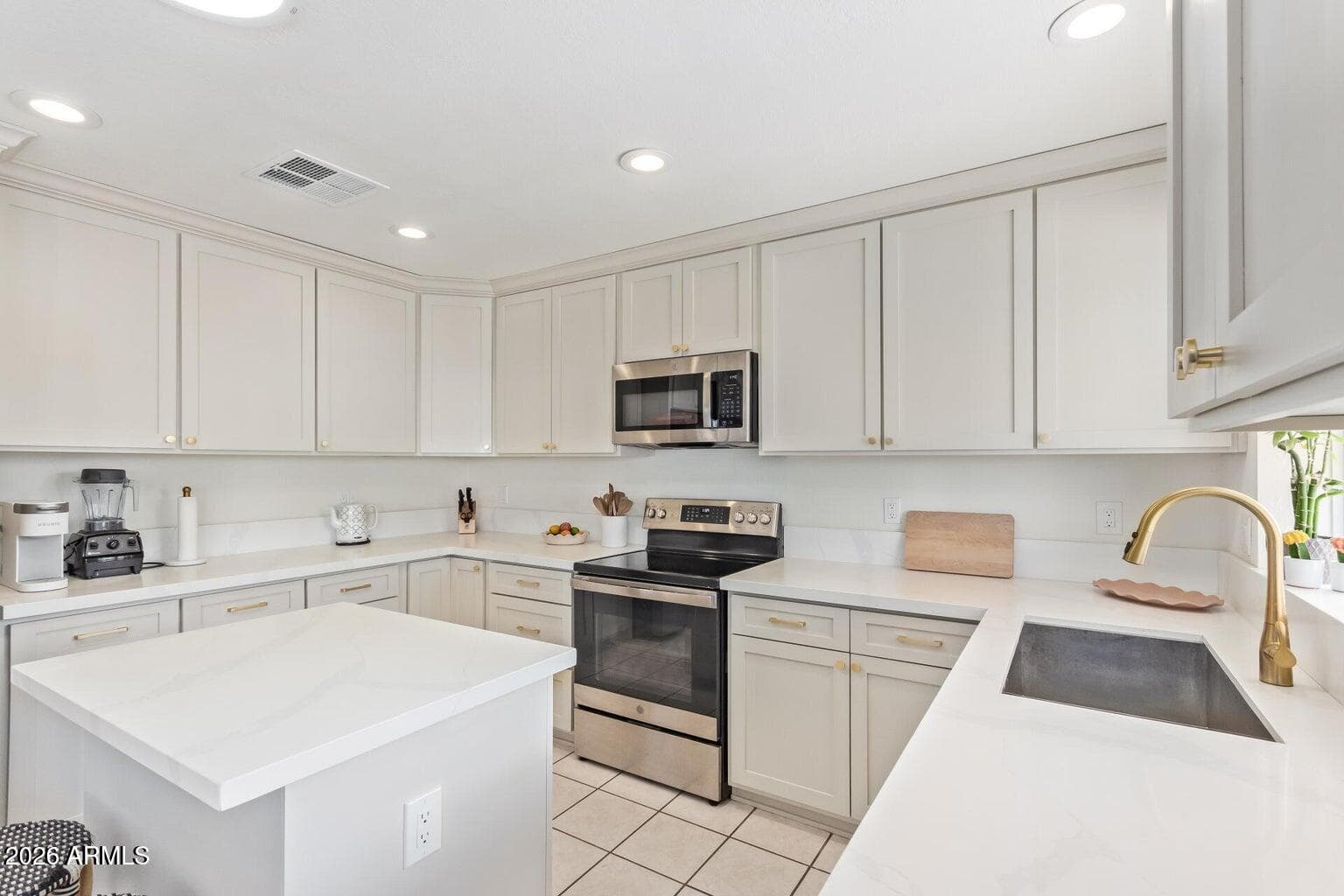 1021 W Kings Avenue, Phoenix, AZ 85023 — photo 19 of 46