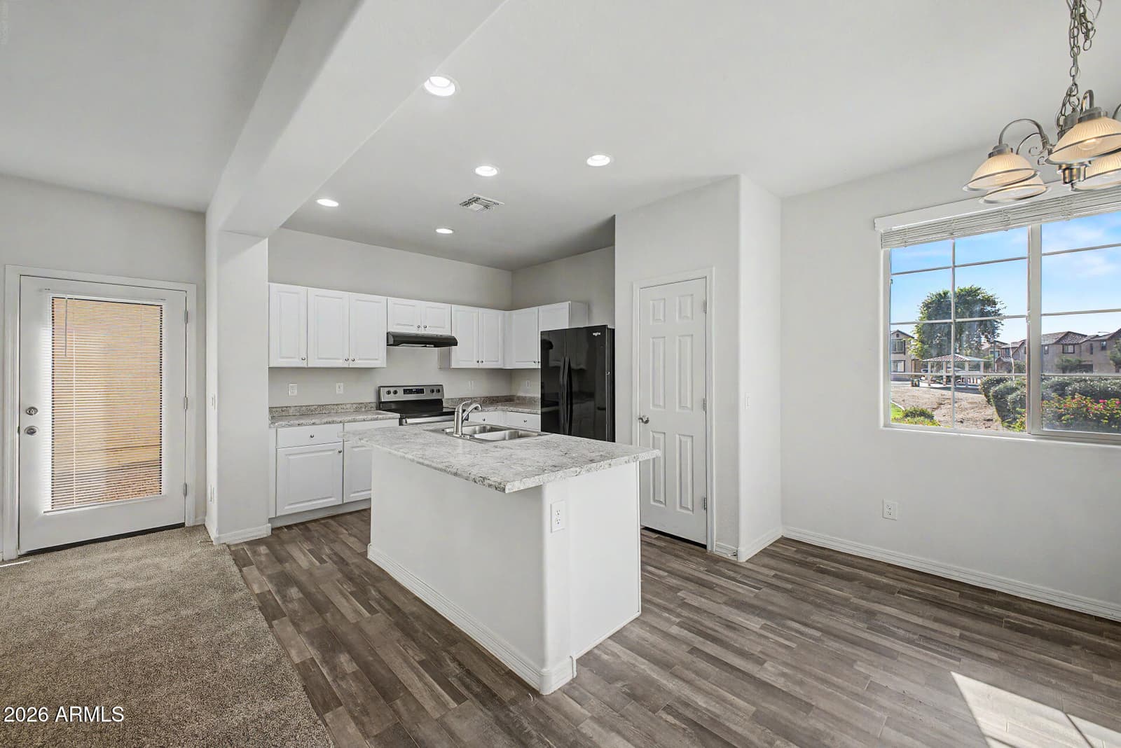 905 E AGUA FRIA Lane, Avondale, AZ 85323 — photo 10 of 36