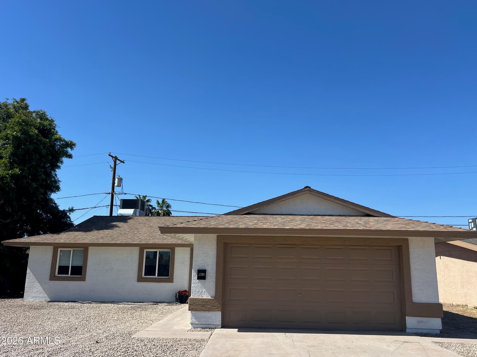 3818 W RUTH Avenue, Phoenix, AZ 85051 — photo 1 of 20