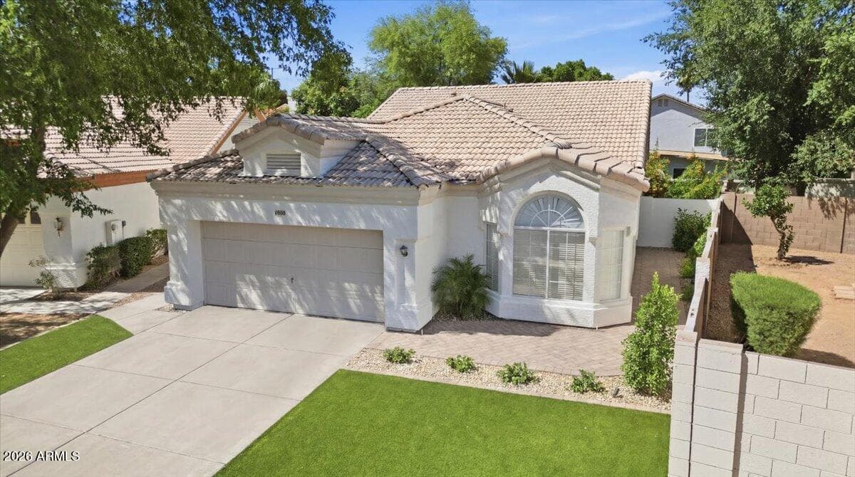 1028 N COLUMBUS Drive, Gilbert, AZ 85234 — photo 2 of 73