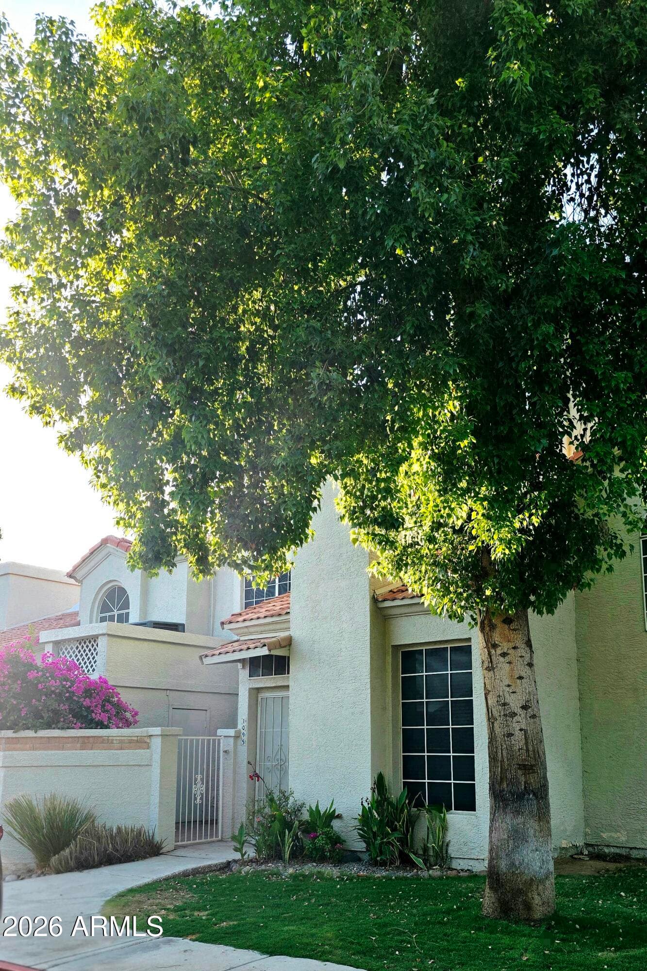 1717 E UNION HILLS Drive 1095, Phoenix, AZ 85024 — photo 1 of 25