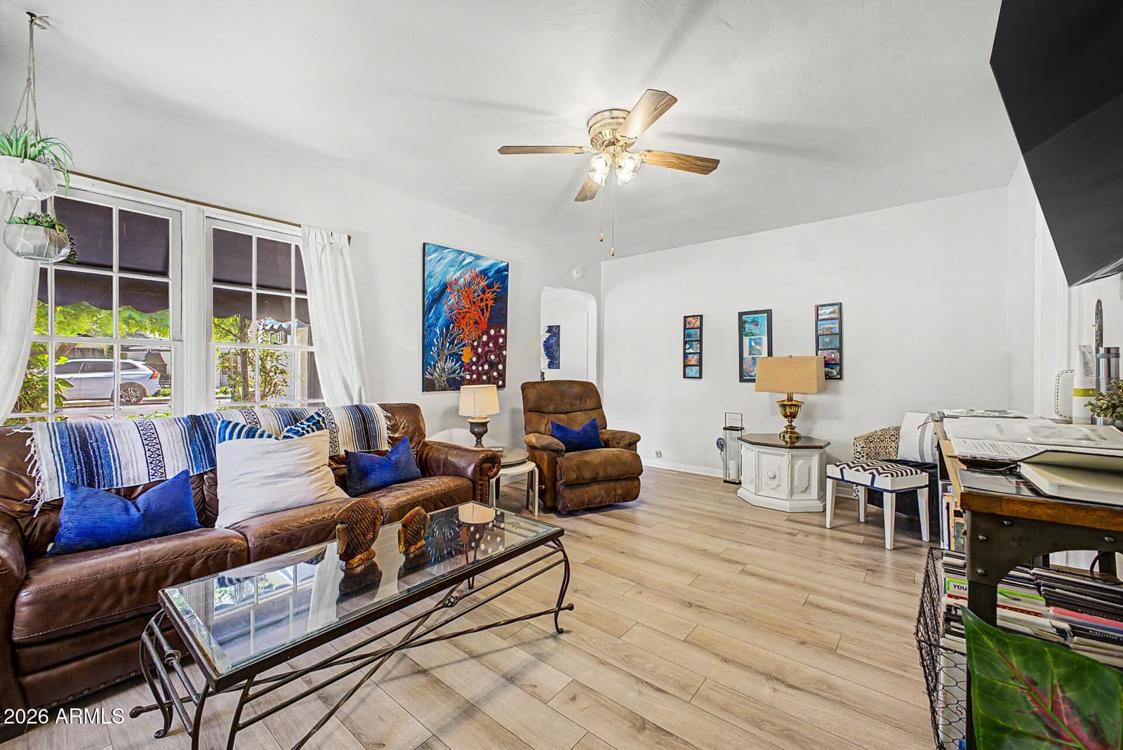 1146 W MACKENZIE Drive, Phoenix, AZ 85013 — photo 6 of 47