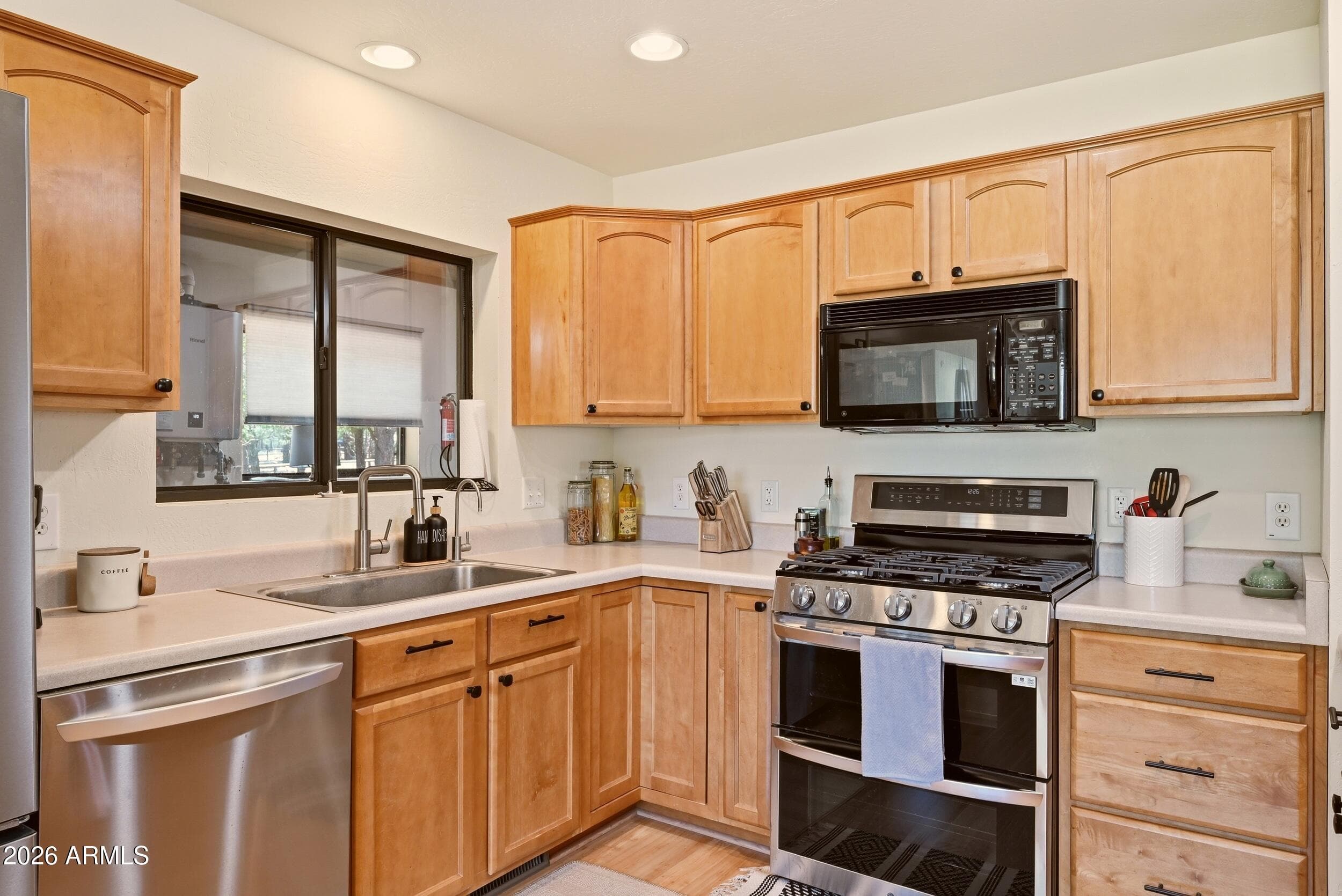 4075 HORSESHOE Drive, Happy Jack, AZ 86024 — photo 16 of 50