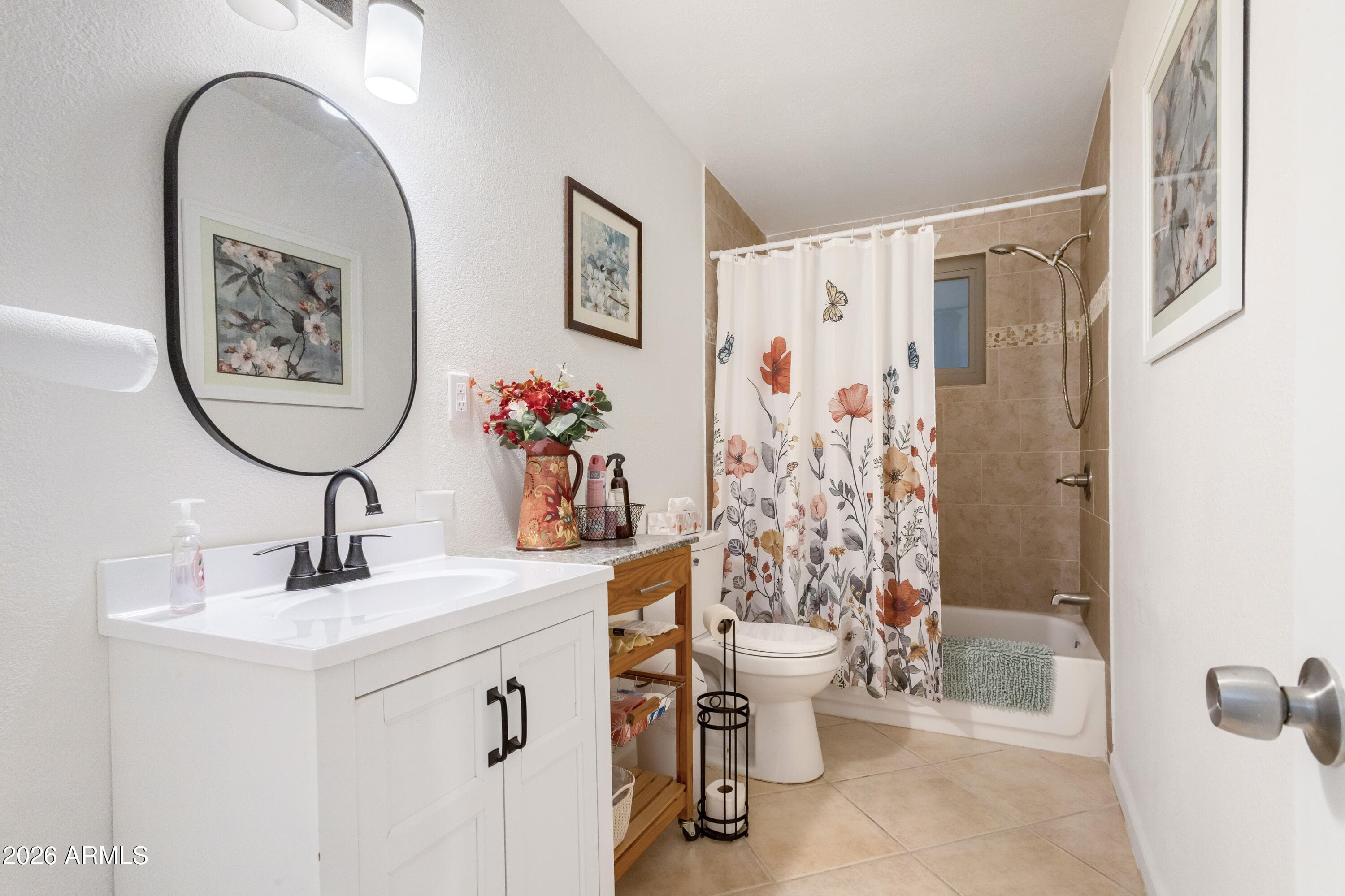 301 W BUSBY Drive, Sierra Vista, AZ 85635 — photo 11 of 20