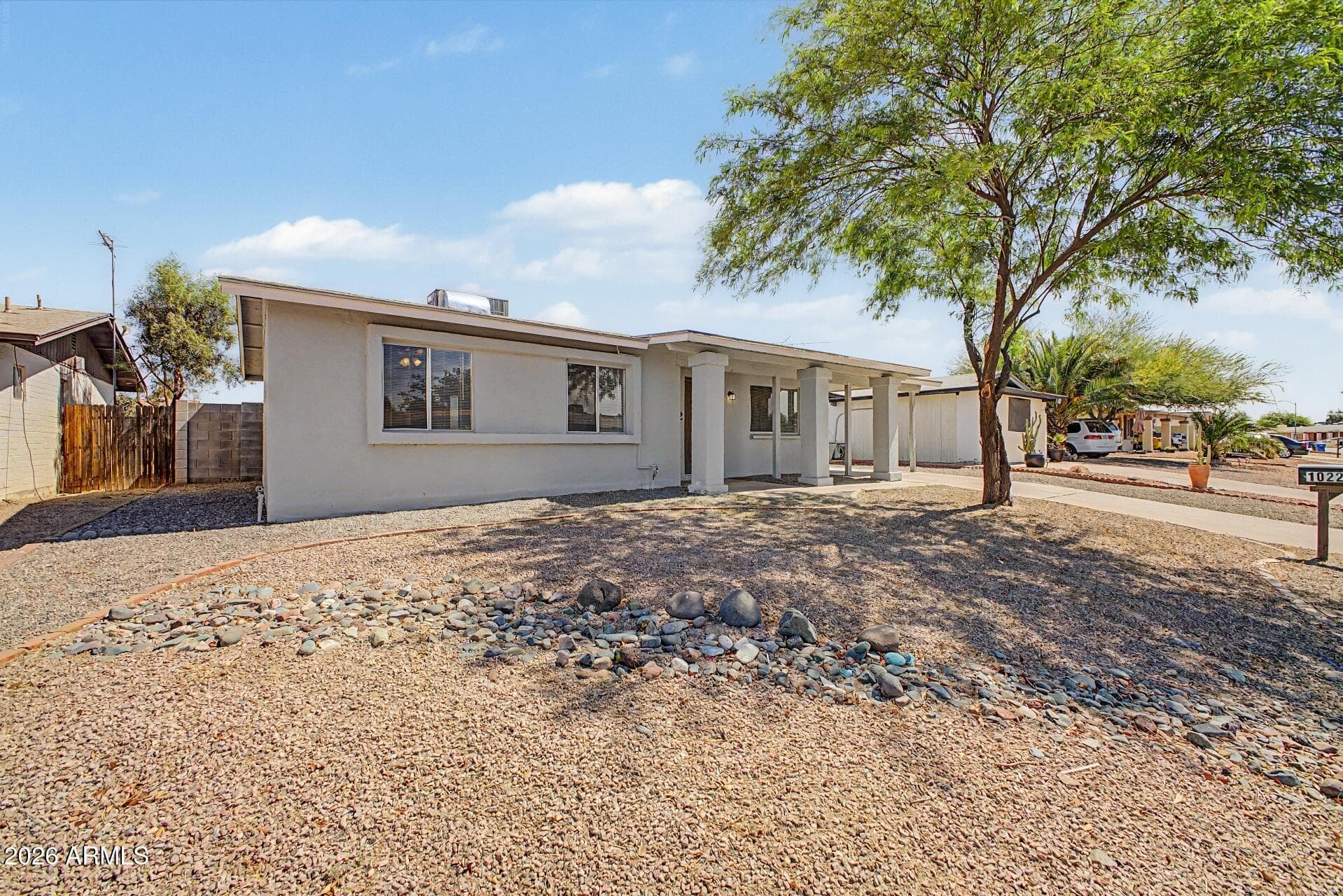 1022 W ANDERSON Drive, Phoenix, AZ 85023 — photo 5 of 26