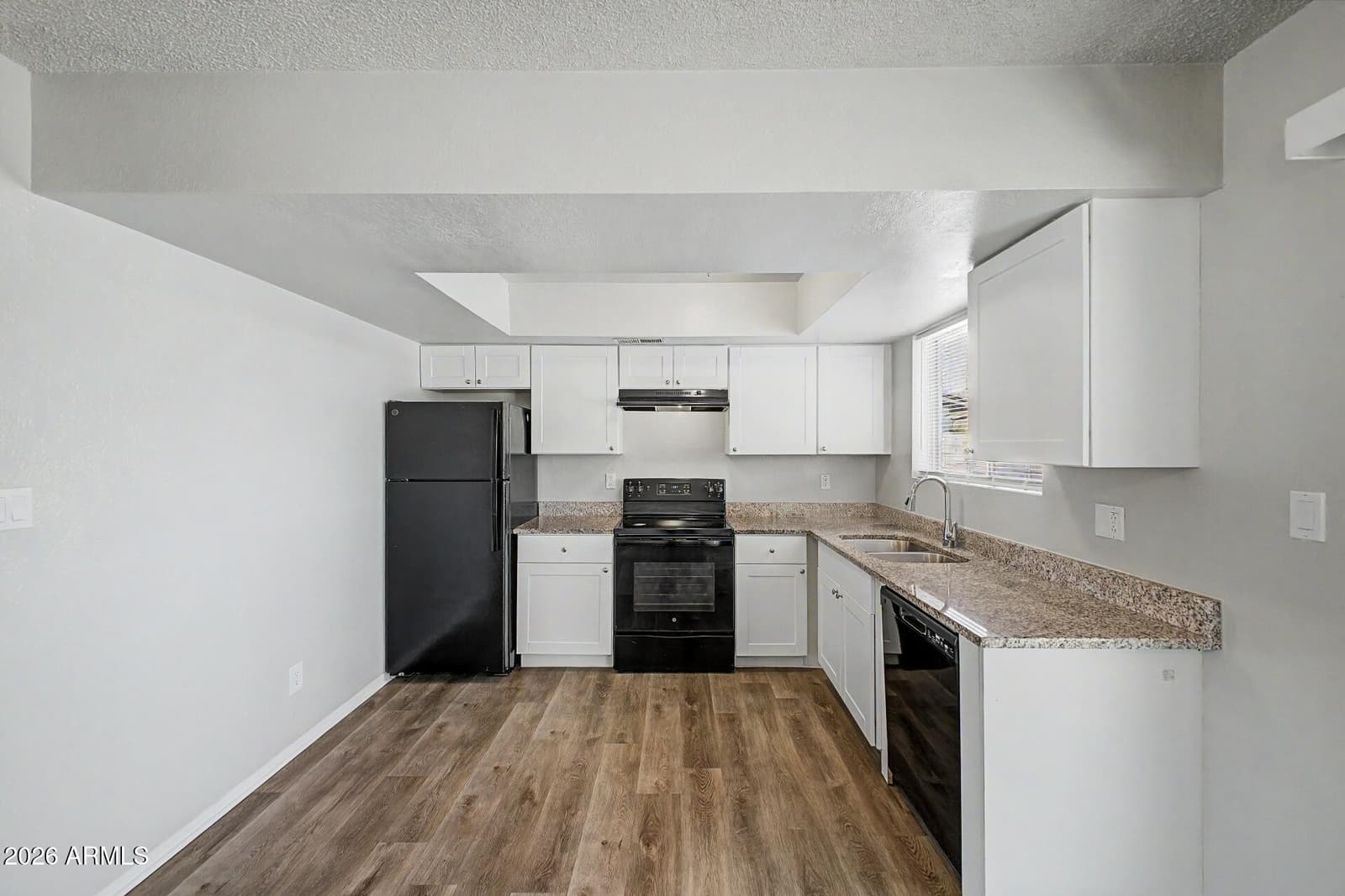 1022 W ANDERSON Drive, Phoenix, AZ 85023 — photo 11 of 26