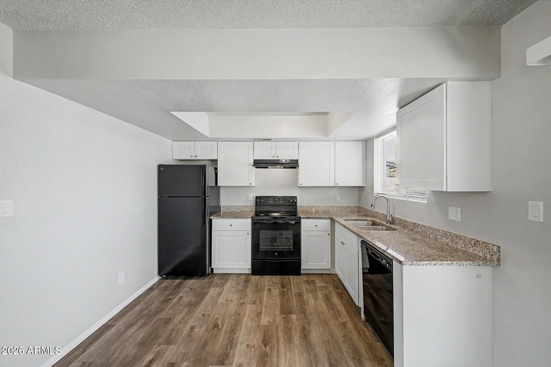 1022 W ANDERSON Drive, Phoenix, AZ 85023 — photo 11 of 26