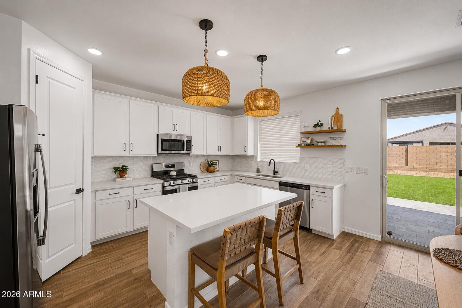 7598 W SMOKETREE Drive, Peoria, AZ 85383 — photo 11 of 26