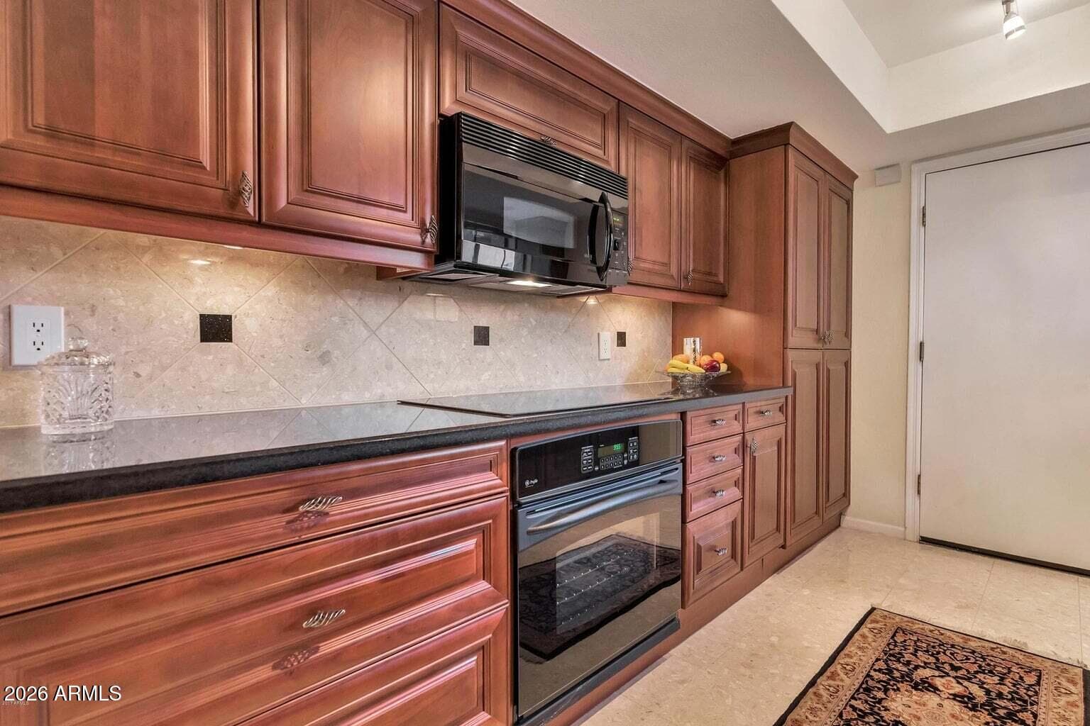8700 E MOUNTAIN VIEW Road 1013, Scottsdale, AZ 85258 — photo 2 of 16