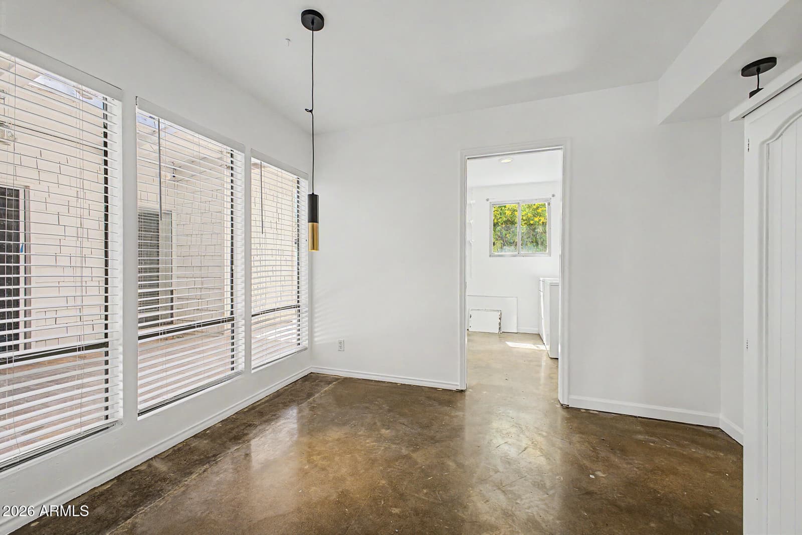 6640 N CHATELAINE Place, Phoenix, AZ 85014 — photo 15 of 37