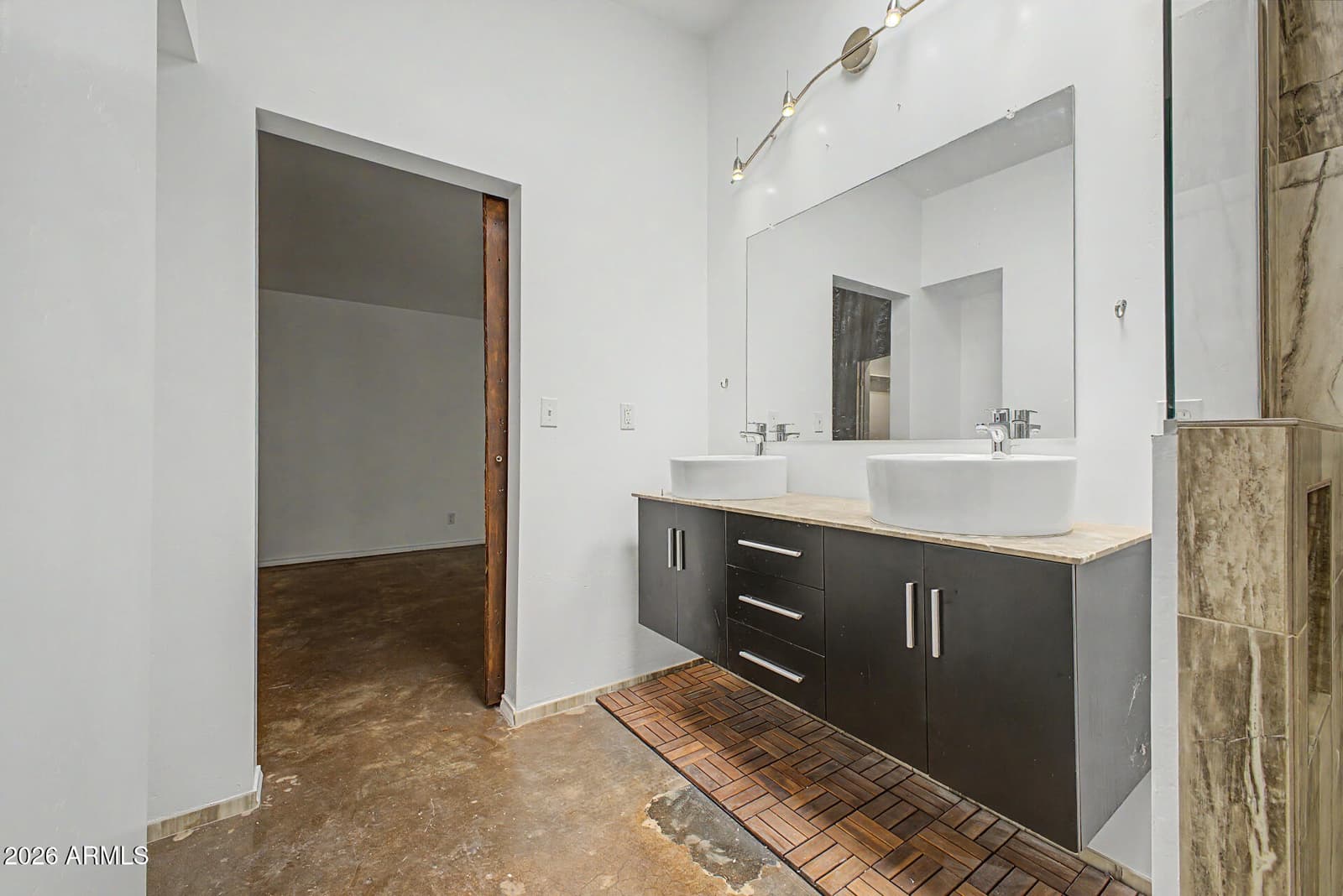 6640 N CHATELAINE Place, Phoenix, AZ 85014 — photo 29 of 37