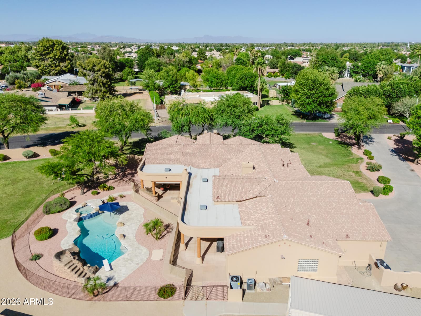 650 N BULLMOOSE Drive, Chandler, AZ 85224 — photo 5 of 70