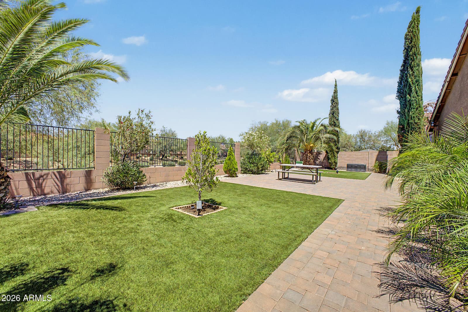 2332 W ANDREA Drive W, Phoenix, AZ 85085 — photo 40 of 44