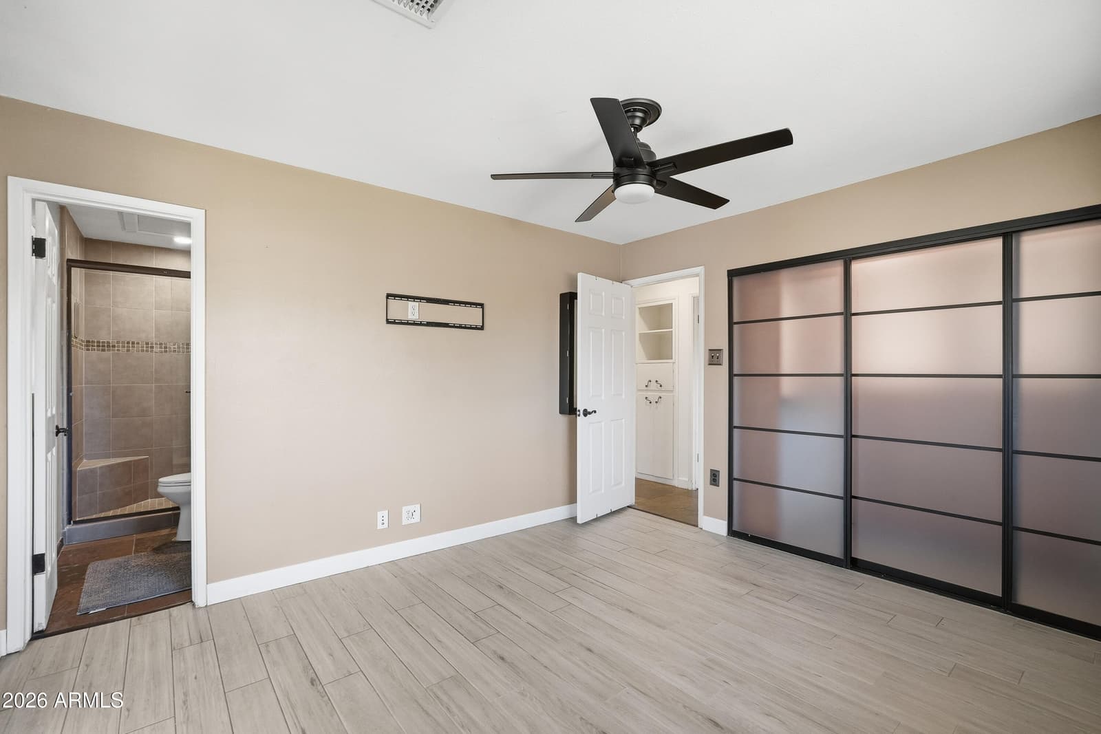 8307 E CLARENDON Avenue, Scottsdale, AZ 85251 — photo 13 of 26