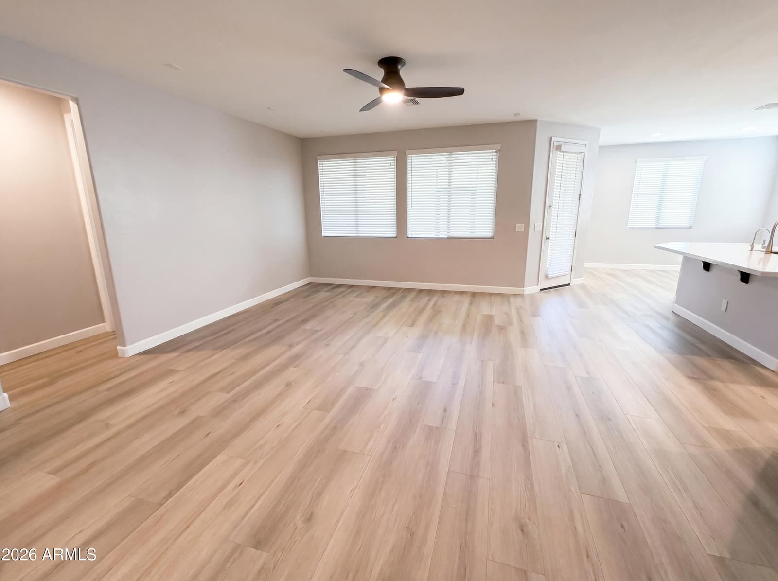 18840 W MERCER Lane, Surprise, AZ 85388 — photo 3 of 38
