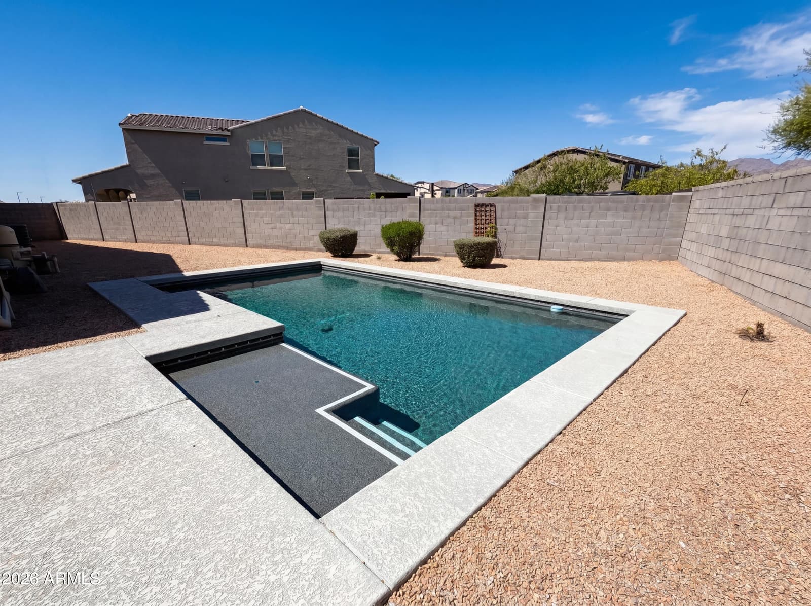 18840 W MERCER Lane, Surprise, AZ 85388 — photo 6 of 38