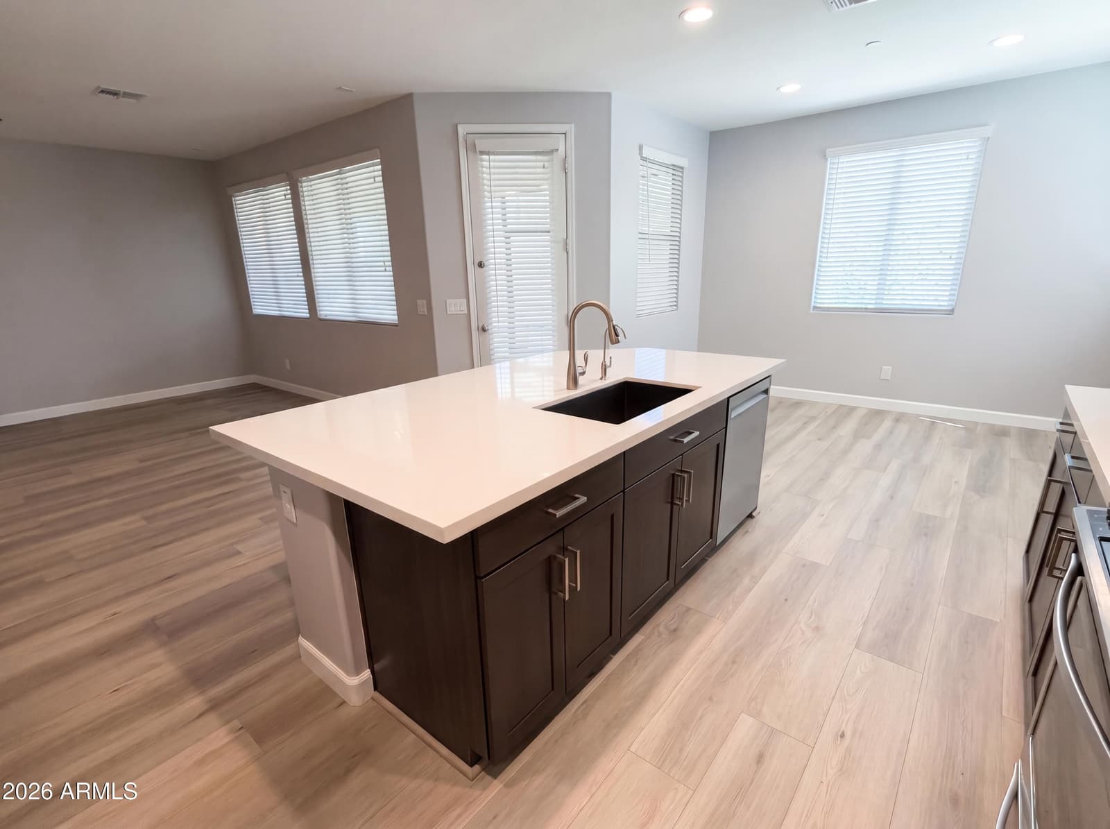 18840 W MERCER Lane, Surprise, AZ 85388 — photo 13 of 38