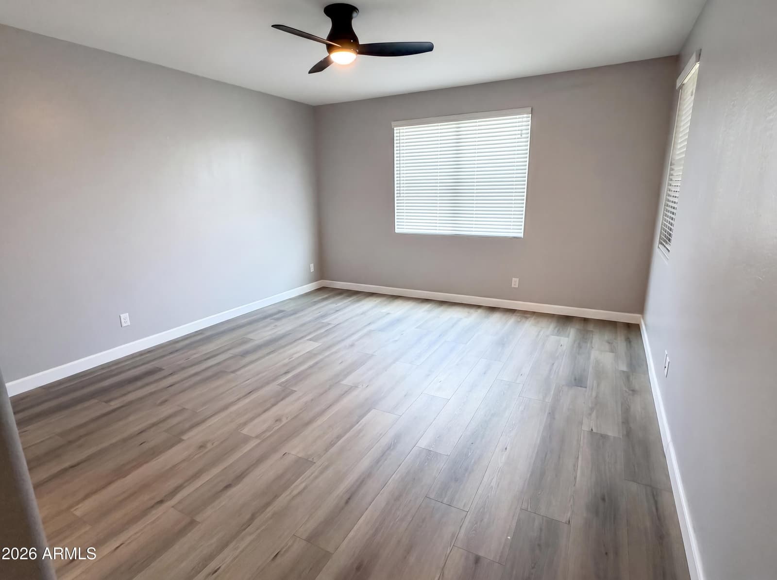 18840 W MERCER Lane, Surprise, AZ 85388 — photo 20 of 38