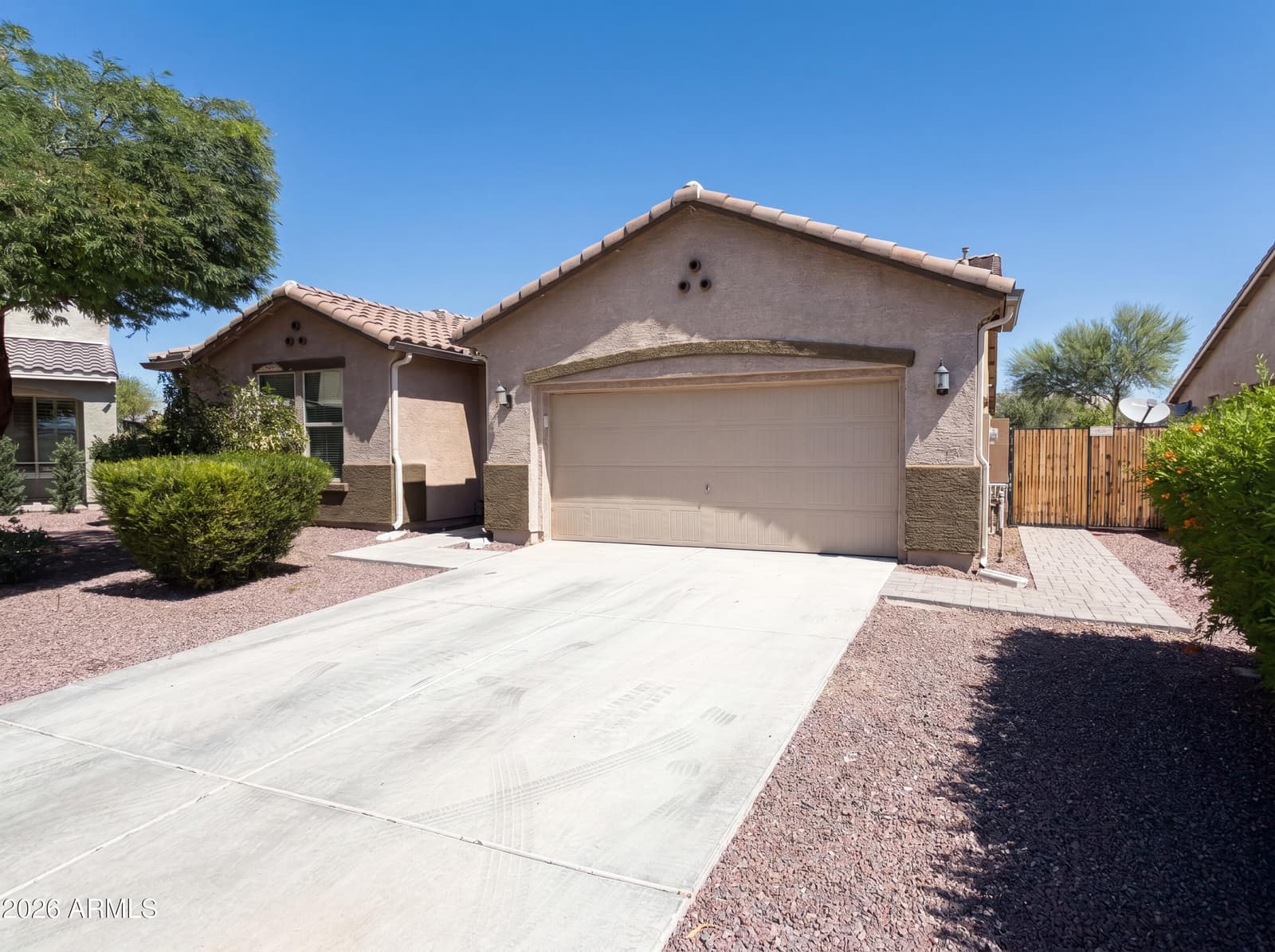18840 W MERCER Lane, Surprise, AZ 85388 — photo 32 of 38