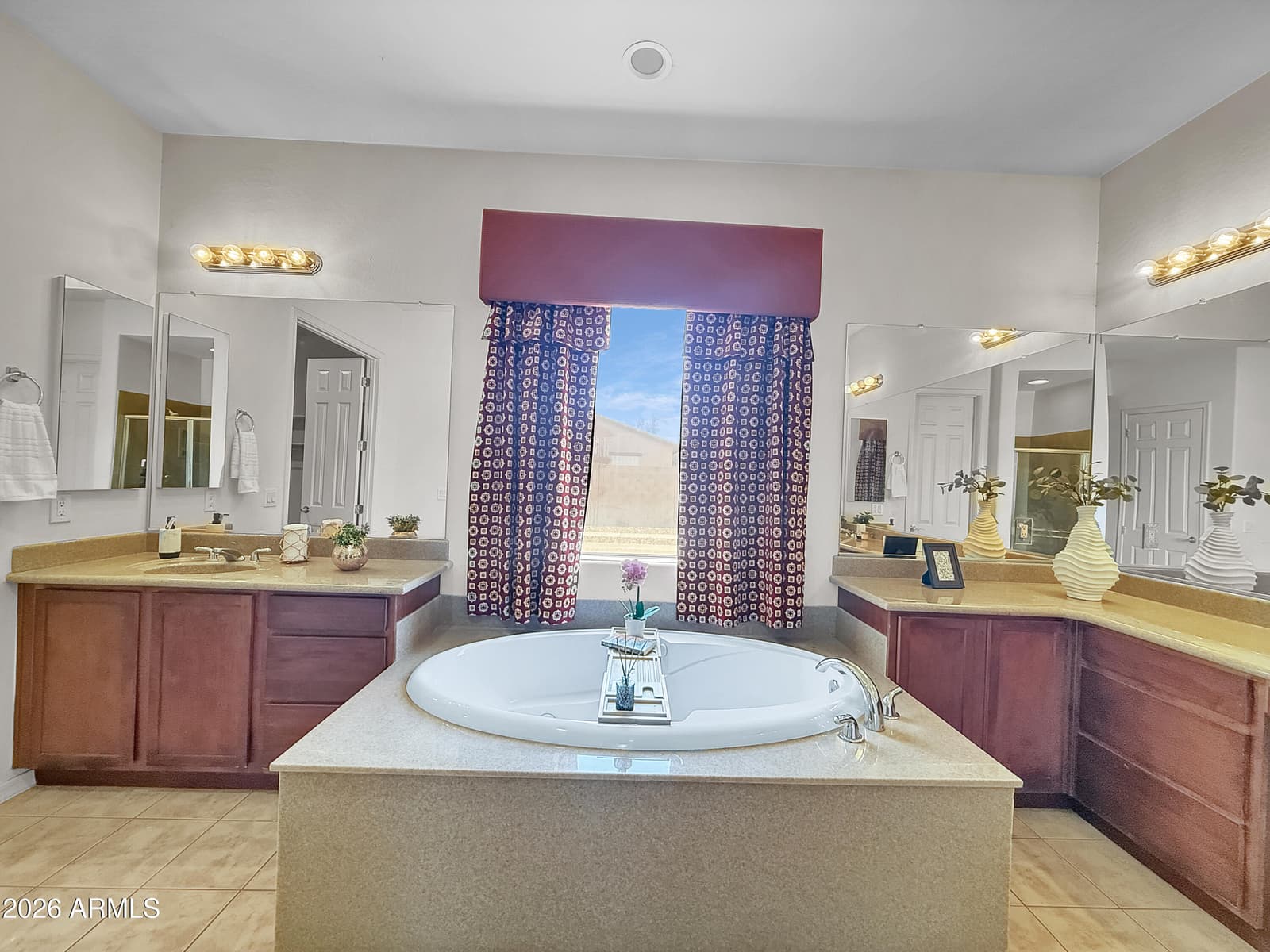 5634 N 82ND Avenue, Glendale, AZ 85303 — photo 11 of 23