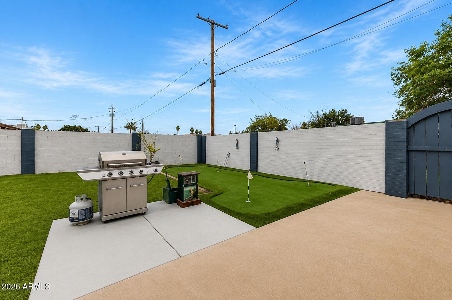 2413 W ANDERSON Avenue, Phoenix, AZ 85023 — photo 32 of 33