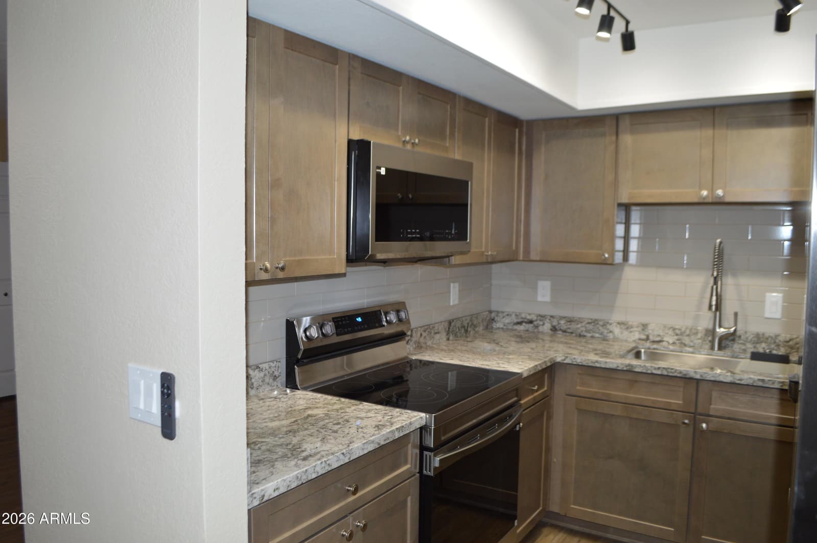 1340 N RECKER Road 337, Mesa, AZ 85205 — photo 4 of 11