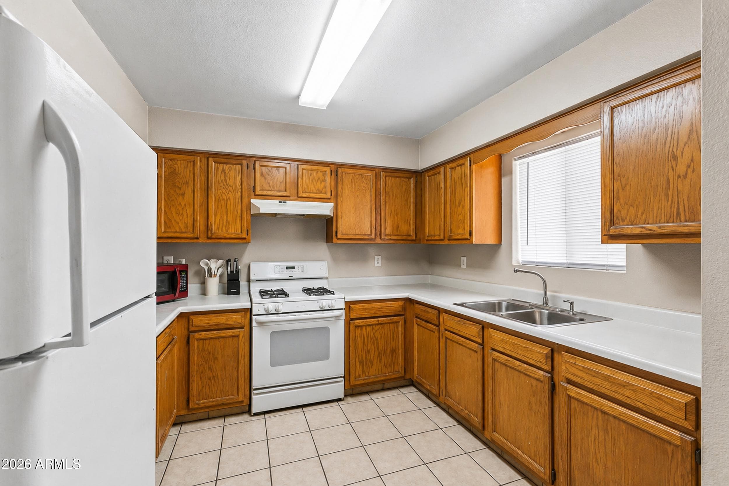 538 W MELROSE Drive, Casa Grande, AZ 85122 — photo 3 of 7