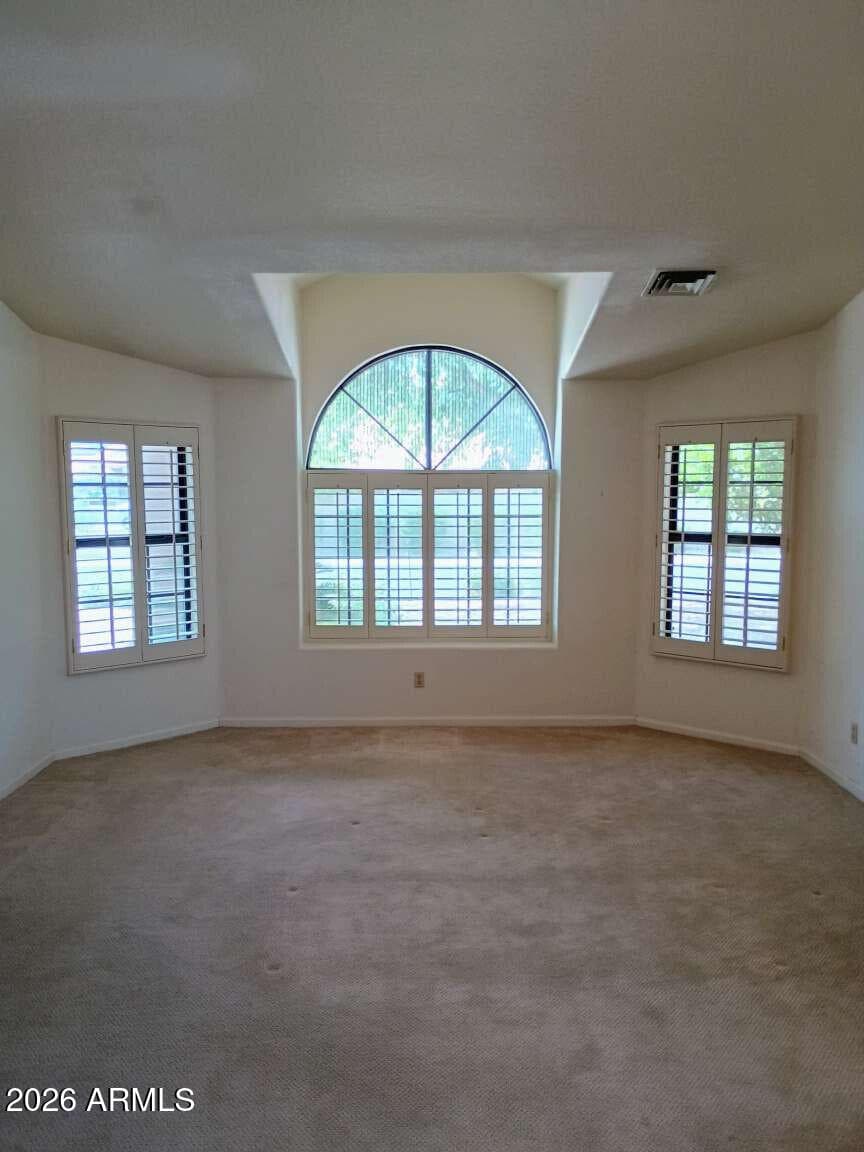 9625 S FOREST Avenue, Tempe, AZ 85284 — photo 7 of 70