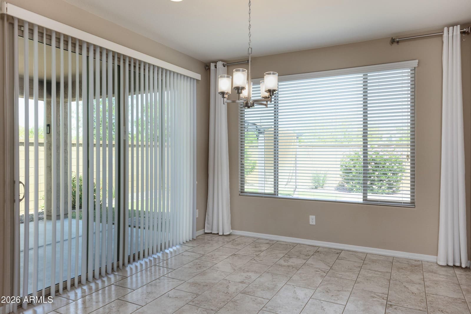 6516 W MADRE DEL ORO Drive, Phoenix, AZ 85083 — photo 14 of 43