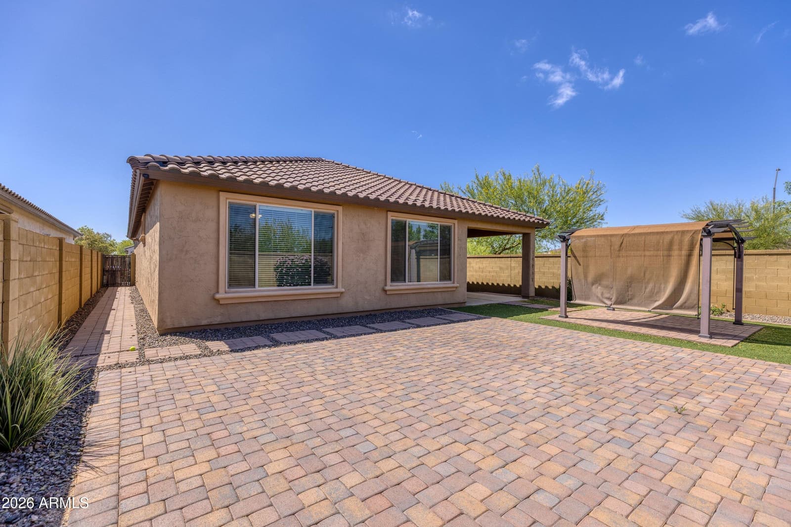6516 W MADRE DEL ORO Drive, Phoenix, AZ 85083 — photo 34 of 43