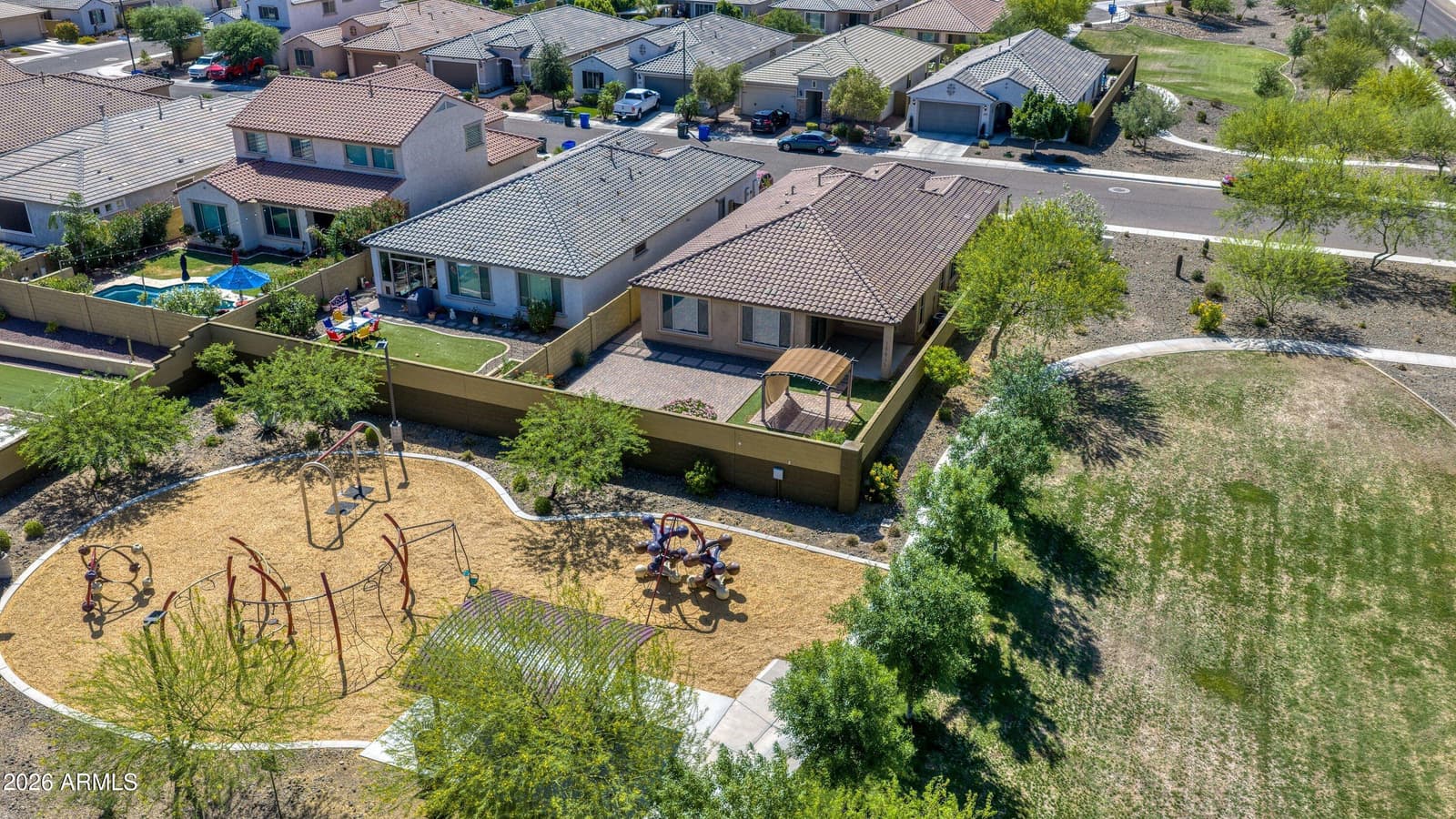 6516 W MADRE DEL ORO Drive, Phoenix, AZ 85083 — photo 36 of 43