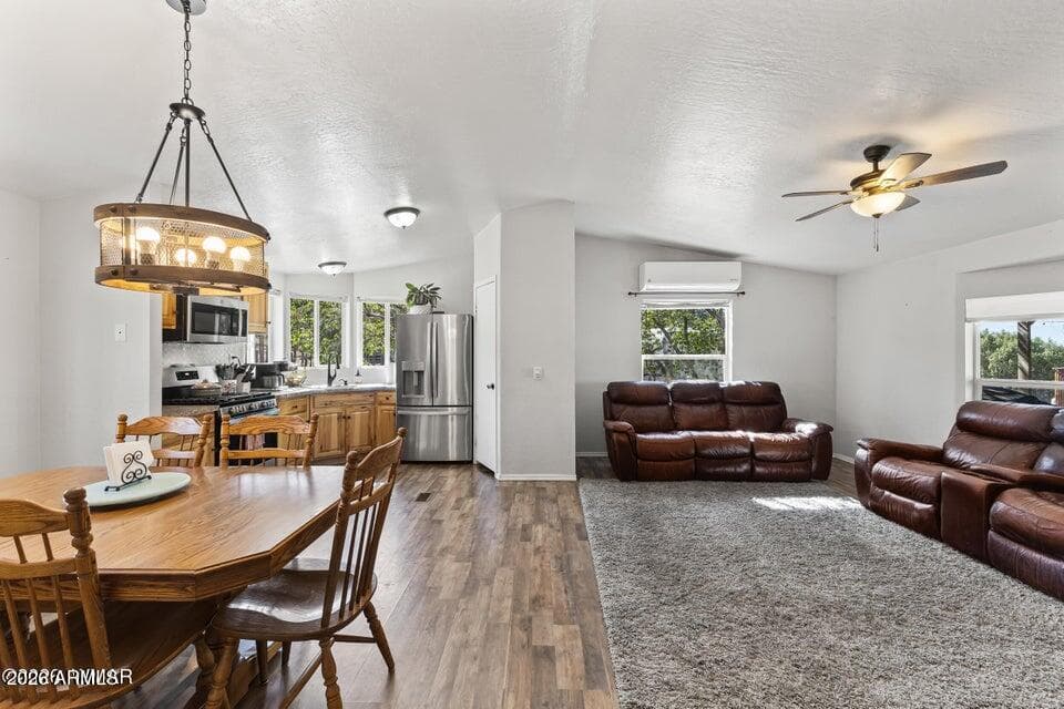 480 FREEDOM Lane, Show Low, AZ 85901 — photo 9 of 52