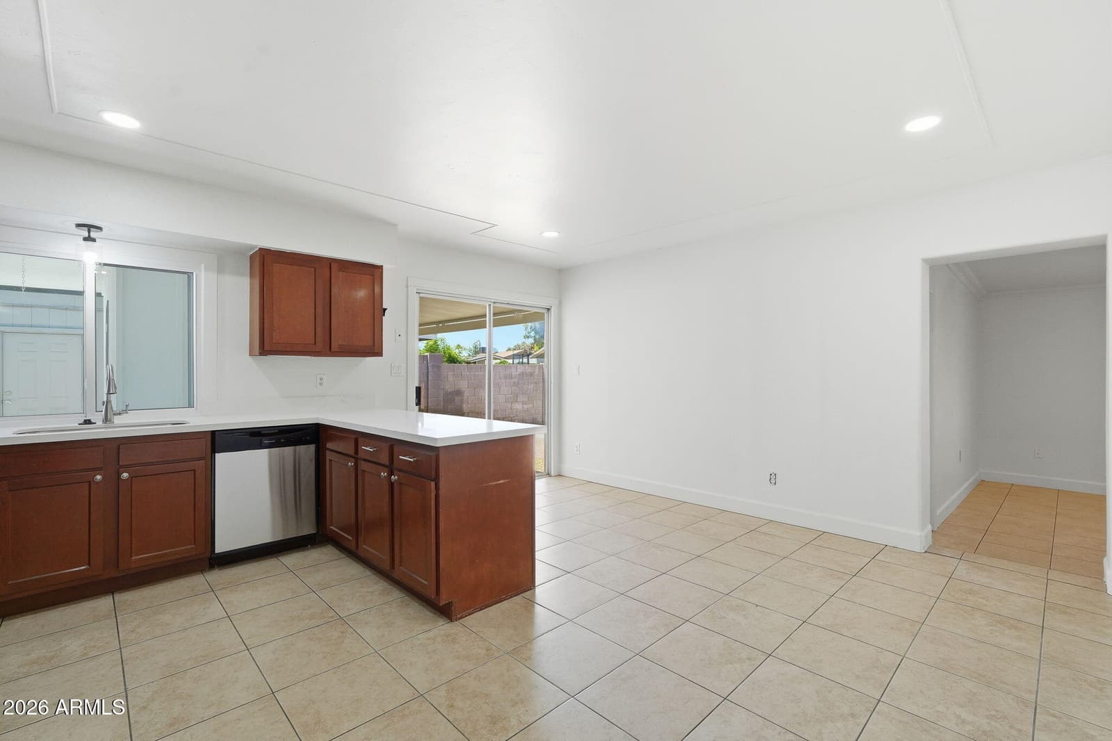 738 N SANTA ANNA, Mesa, AZ 85201 — photo 12 of 42