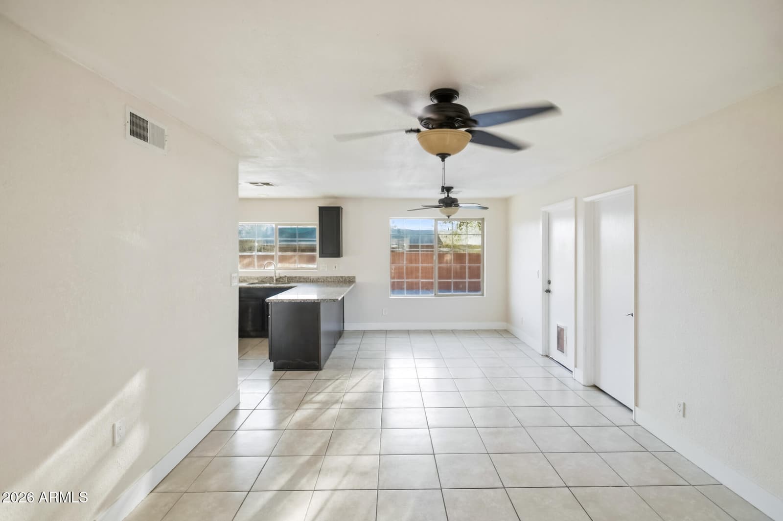 8628 S 14TH Place, Phoenix, AZ 85042 — photo 11 of 32
