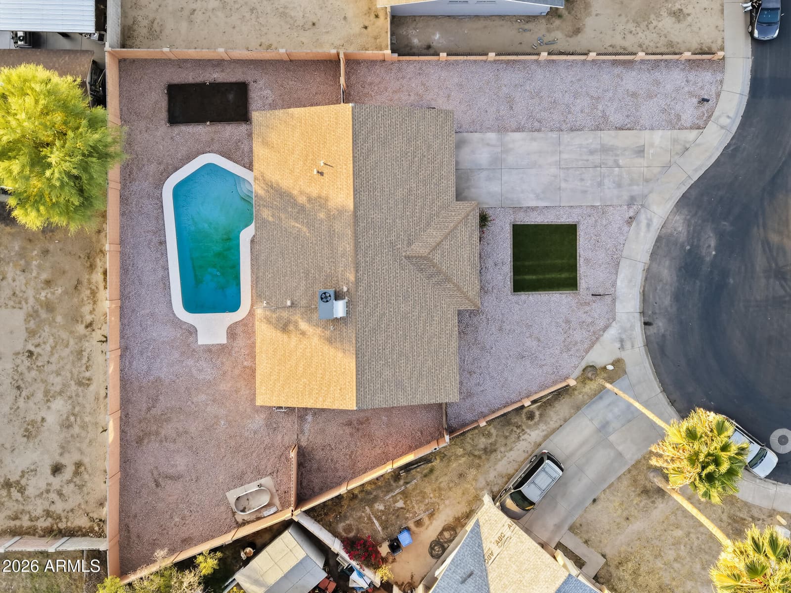 8628 S 14TH Place, Phoenix, AZ 85042 — photo 3 of 32