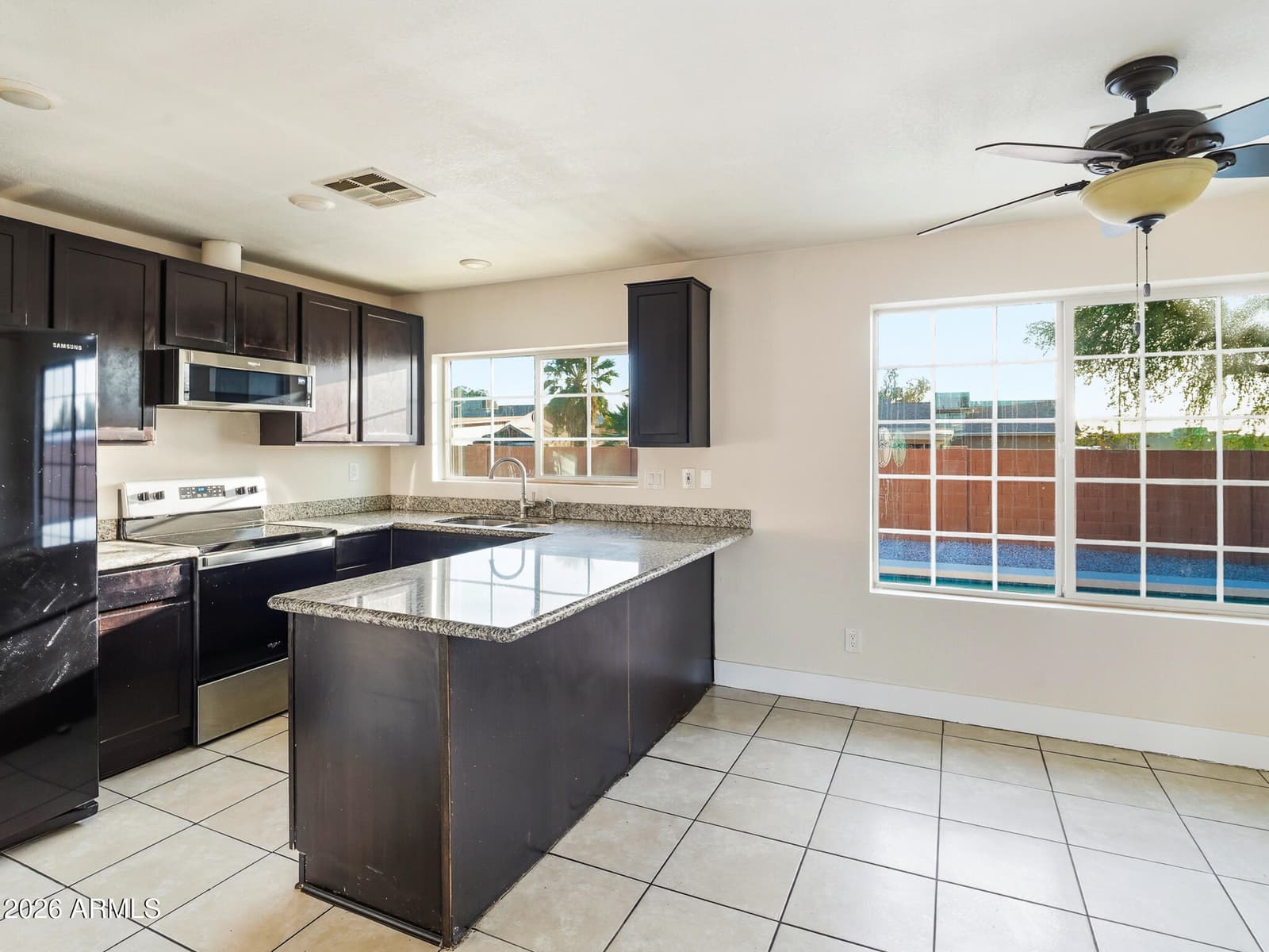 8628 S 14TH Place, Phoenix, AZ 85042 — photo 13 of 32