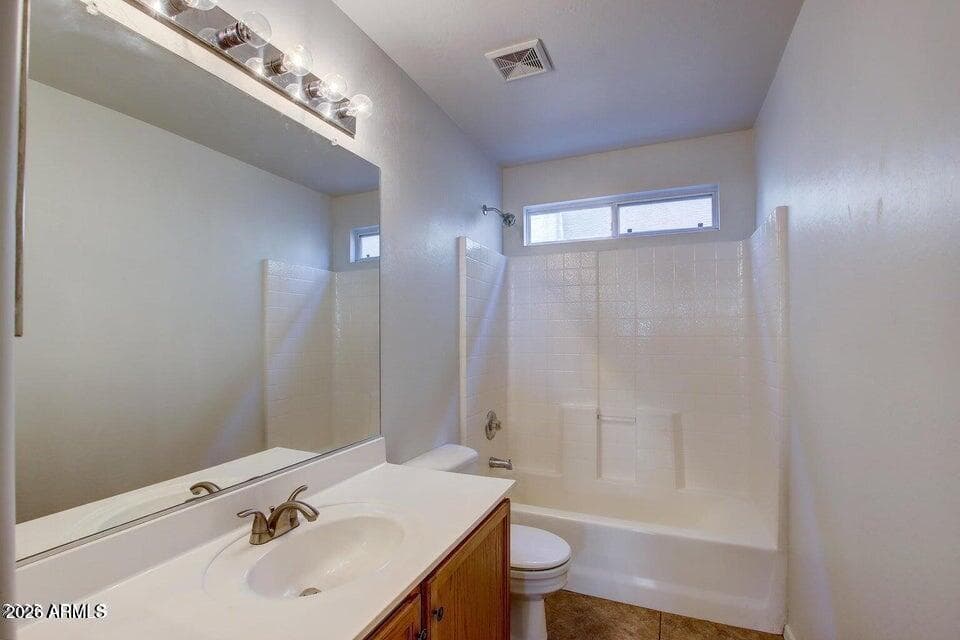 16036 N 11th Avenue 1120, Phoenix, AZ 85023 — photo 10 of 11