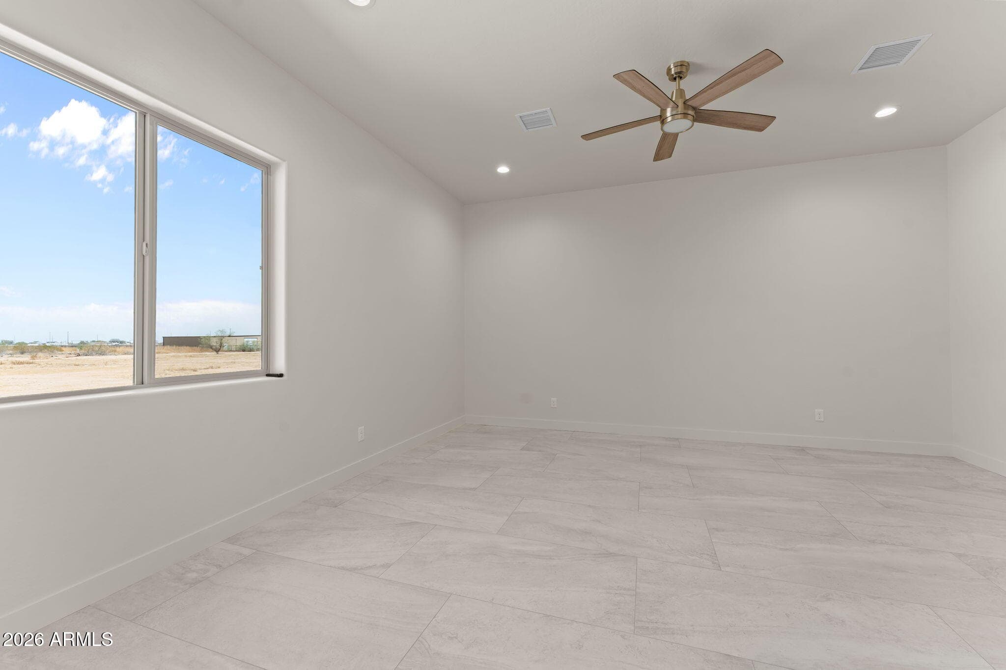 28583 N 257TH Drive, Wittmann, AZ 85361 — photo 14 of 32