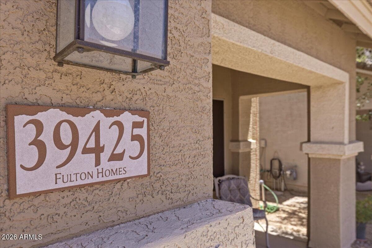 39425 N CAROLINA Avenue, San Tan Valley, AZ 85140 — photo 9 of 47