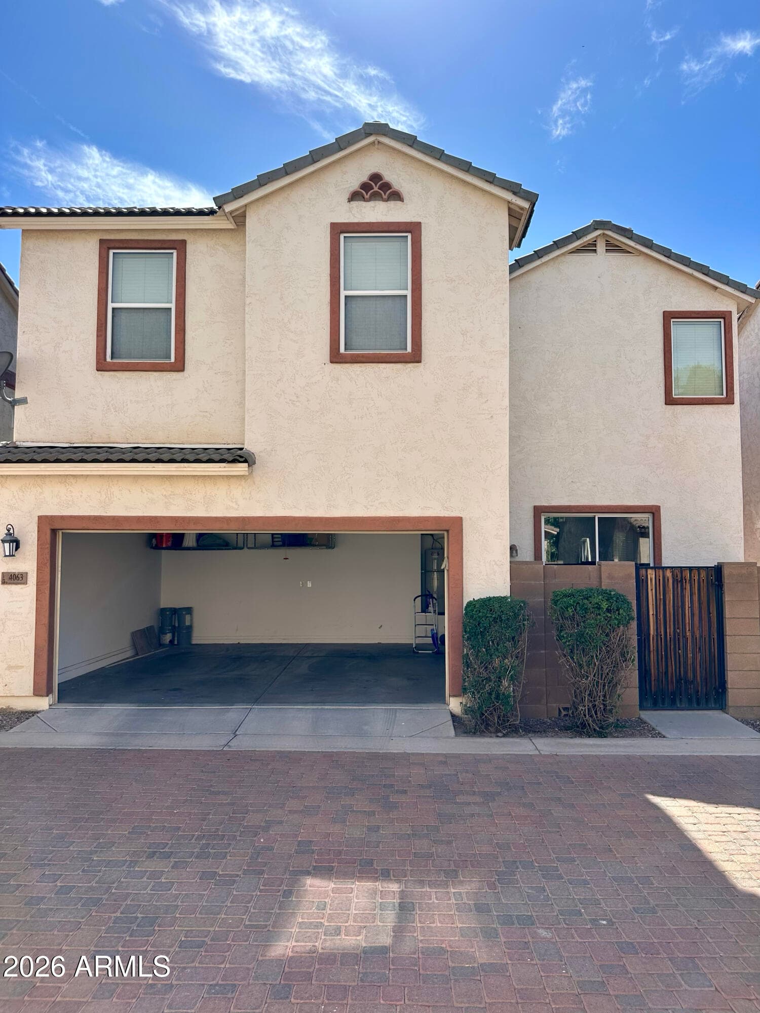 4063 E MILKY Way, Gilbert, AZ 85295 — photo 2 of 21